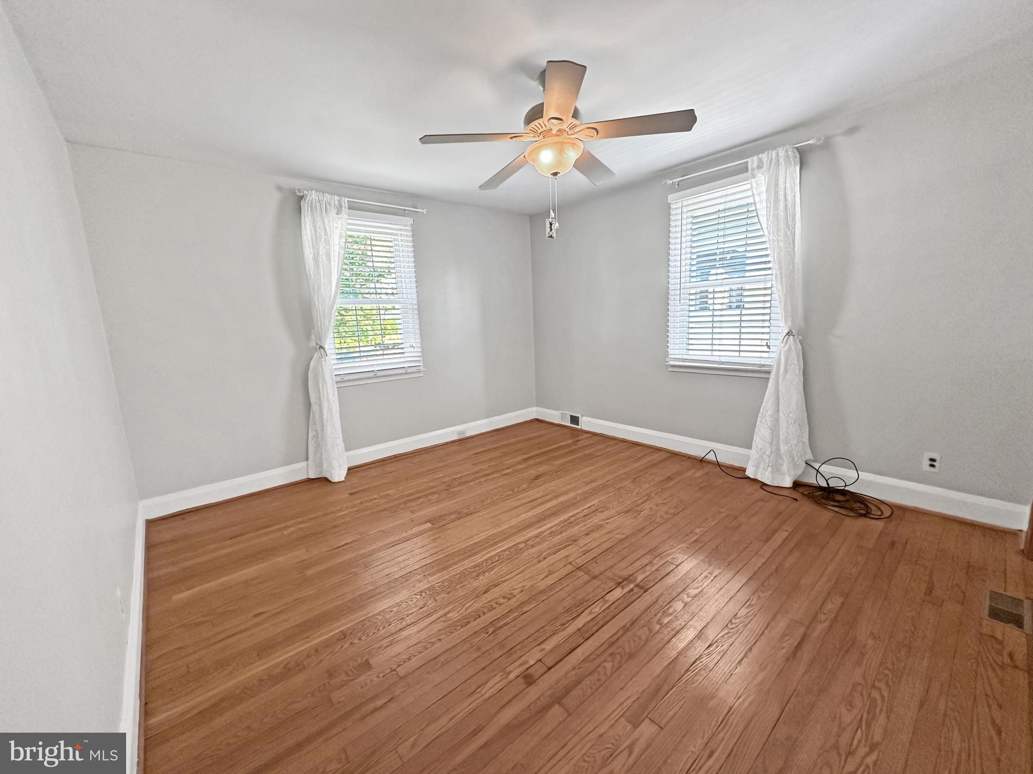 ROLAND TERRACE - Residential