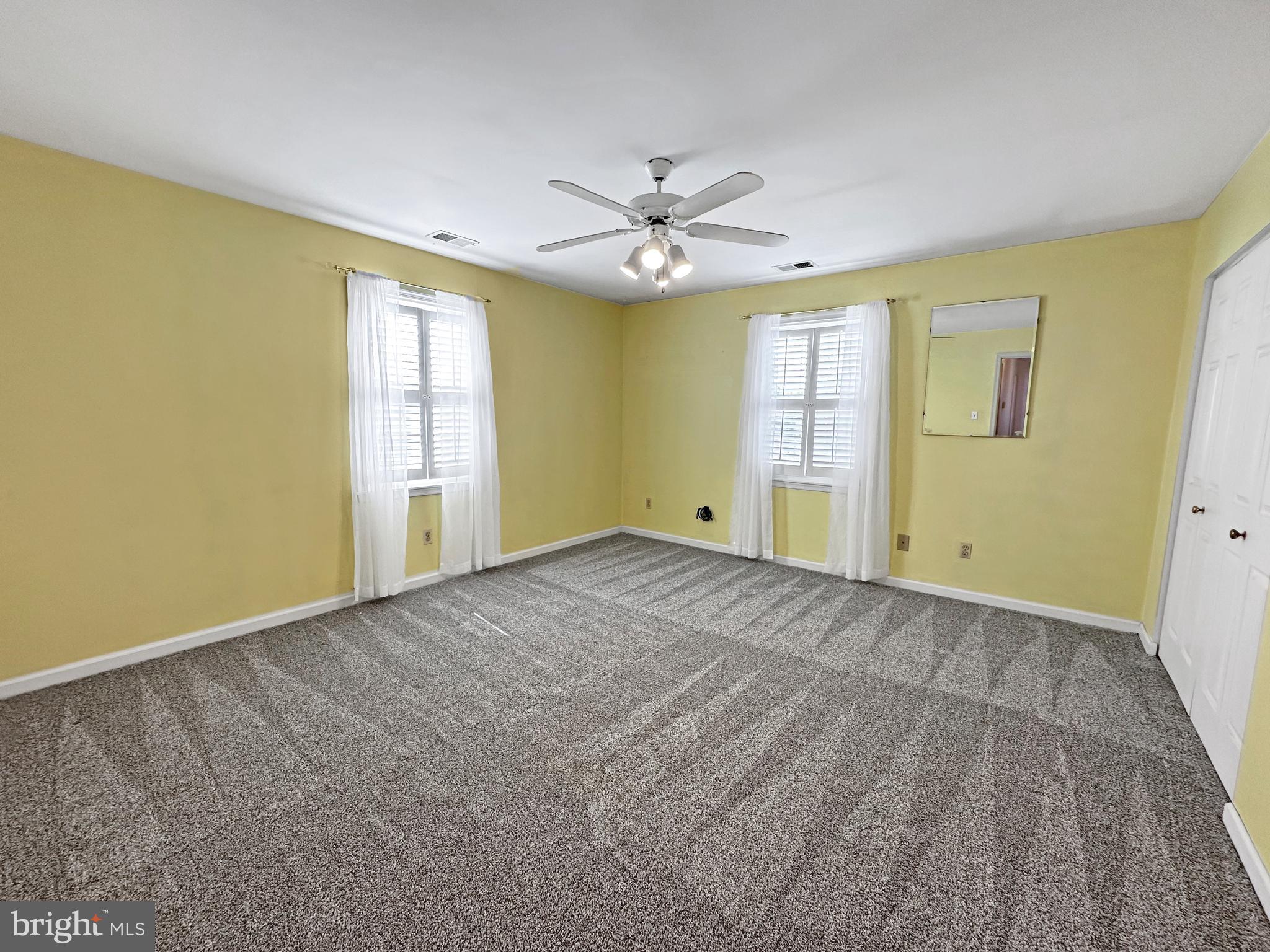ROLAND TERRACE - Residential