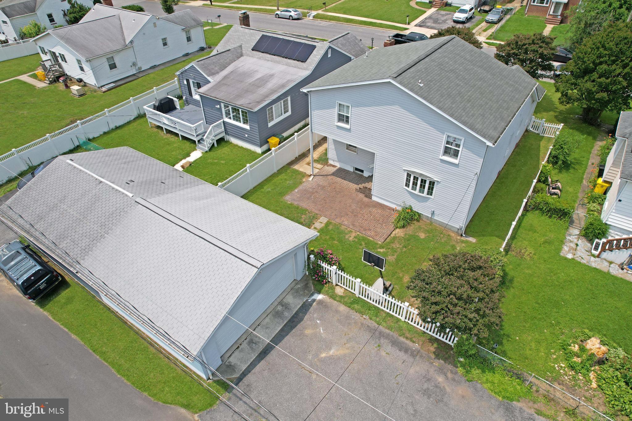 ROLAND TERRACE - Residential