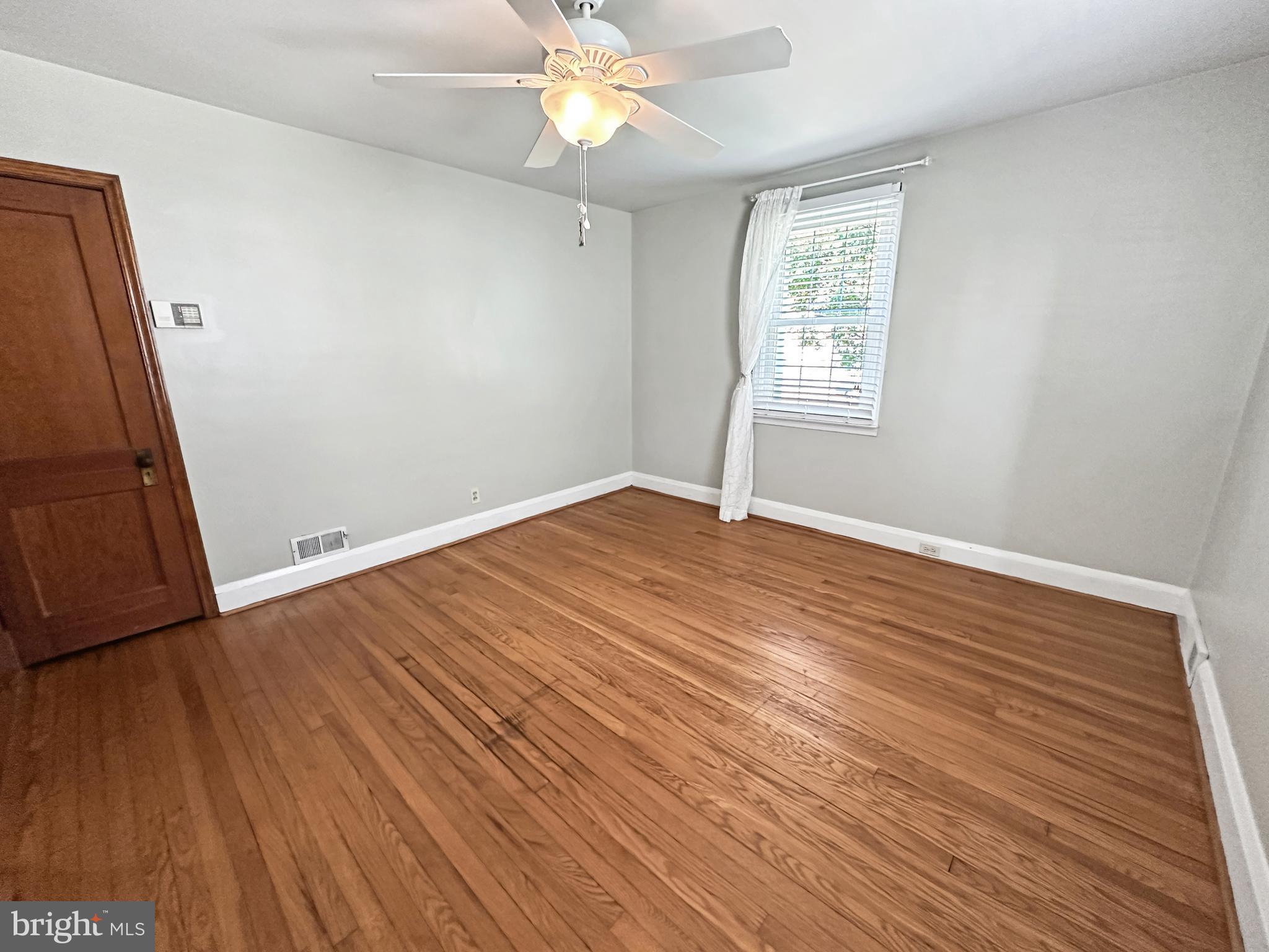 ROLAND TERRACE - Residential