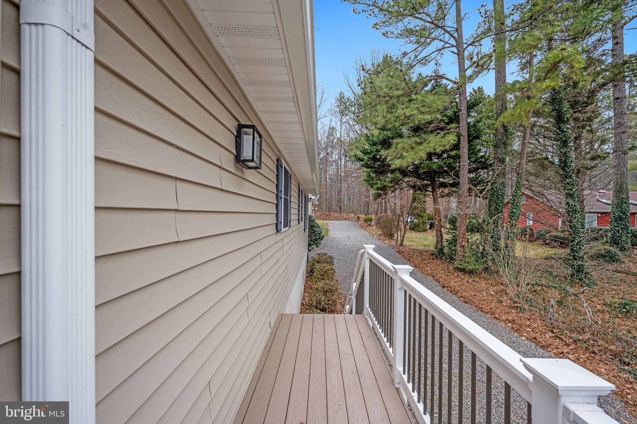 LAKE CAROLINE - Residential