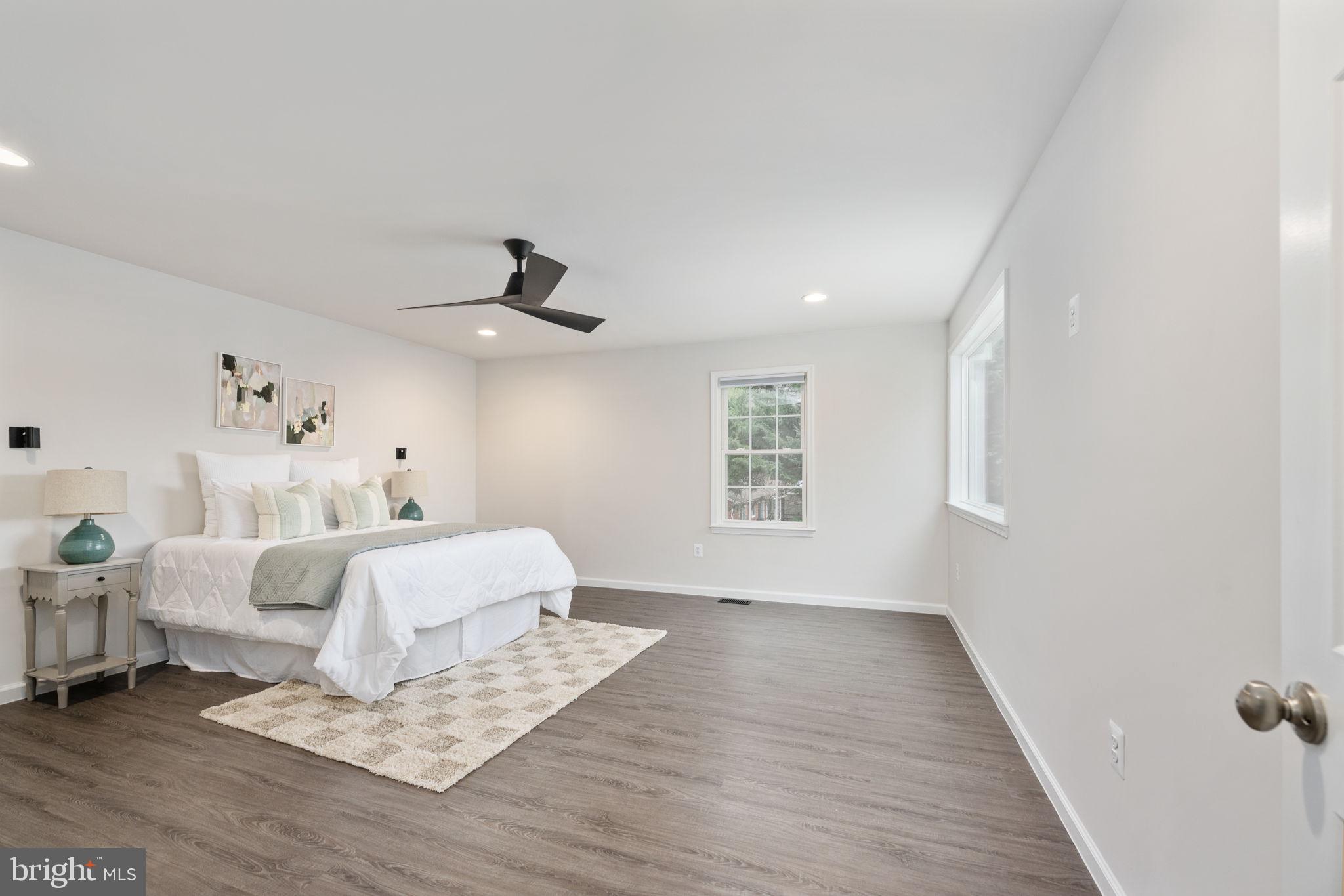 LAKE CAROLINE - Residential