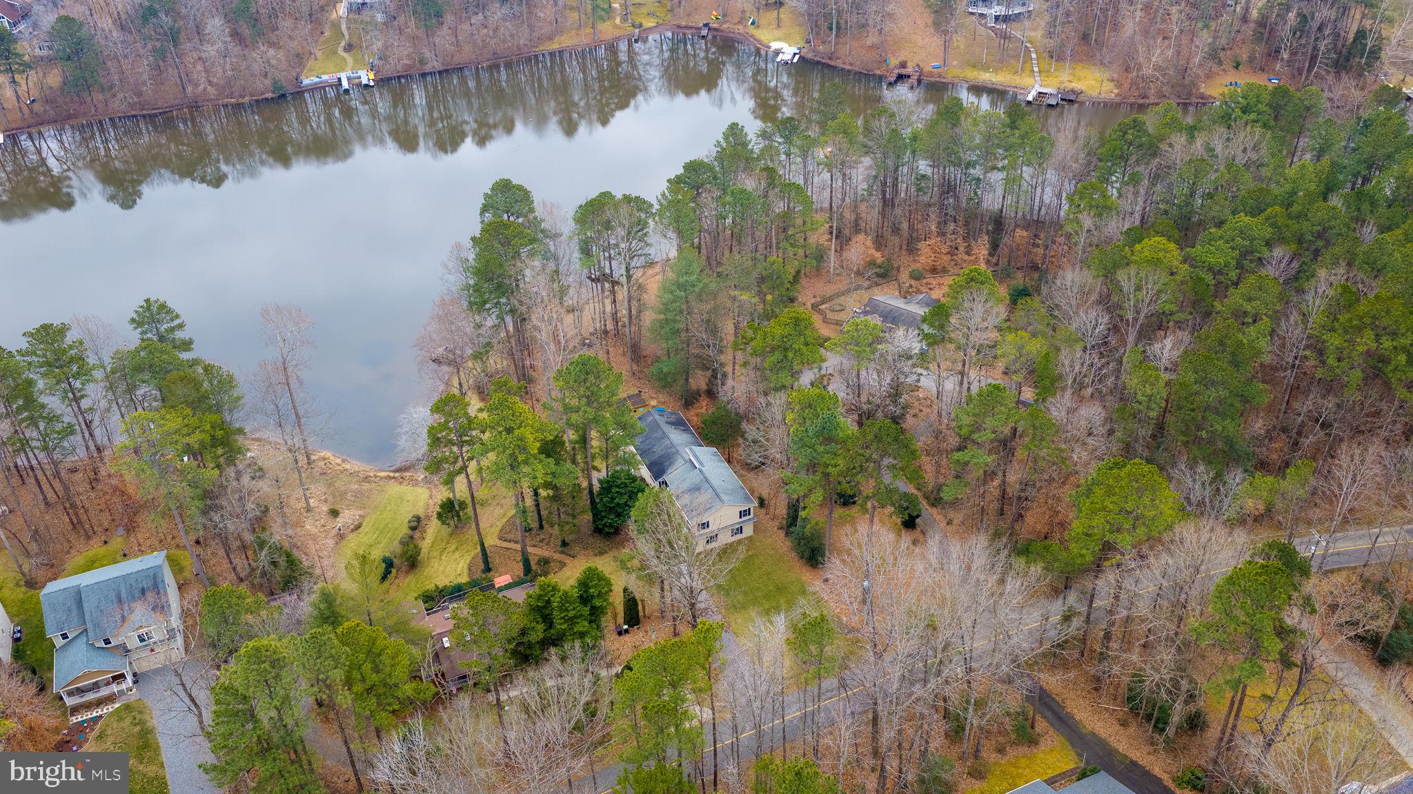 LAKE CAROLINE - Residential