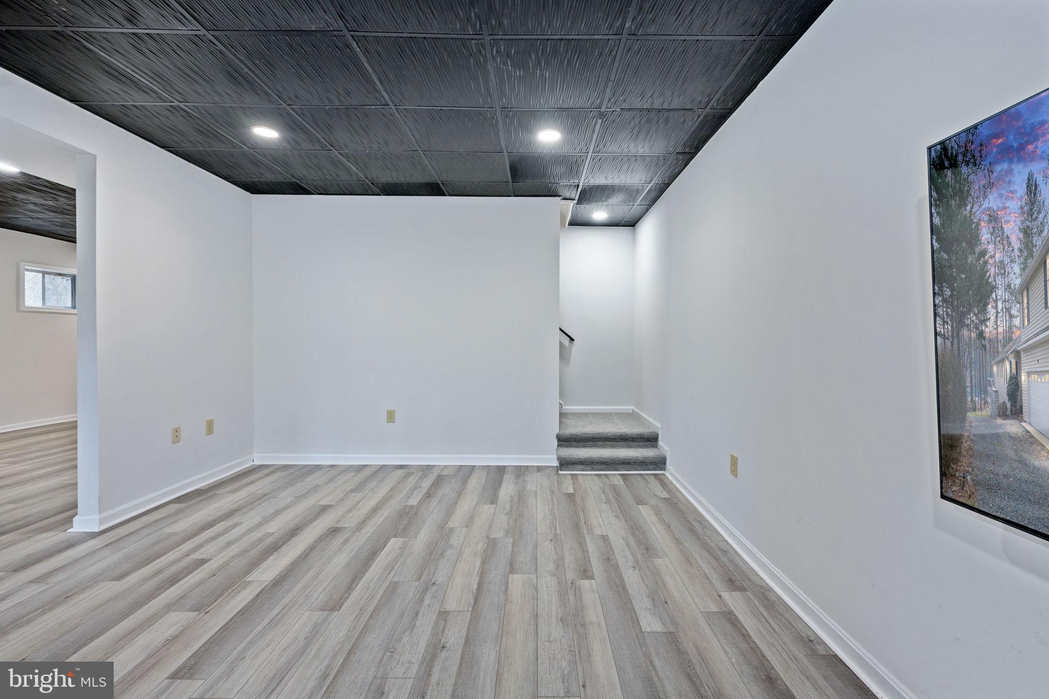 LAKE CAROLINE - Residential