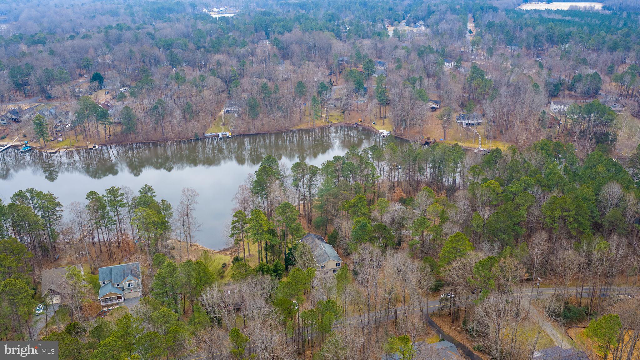 LAKE CAROLINE - Residential