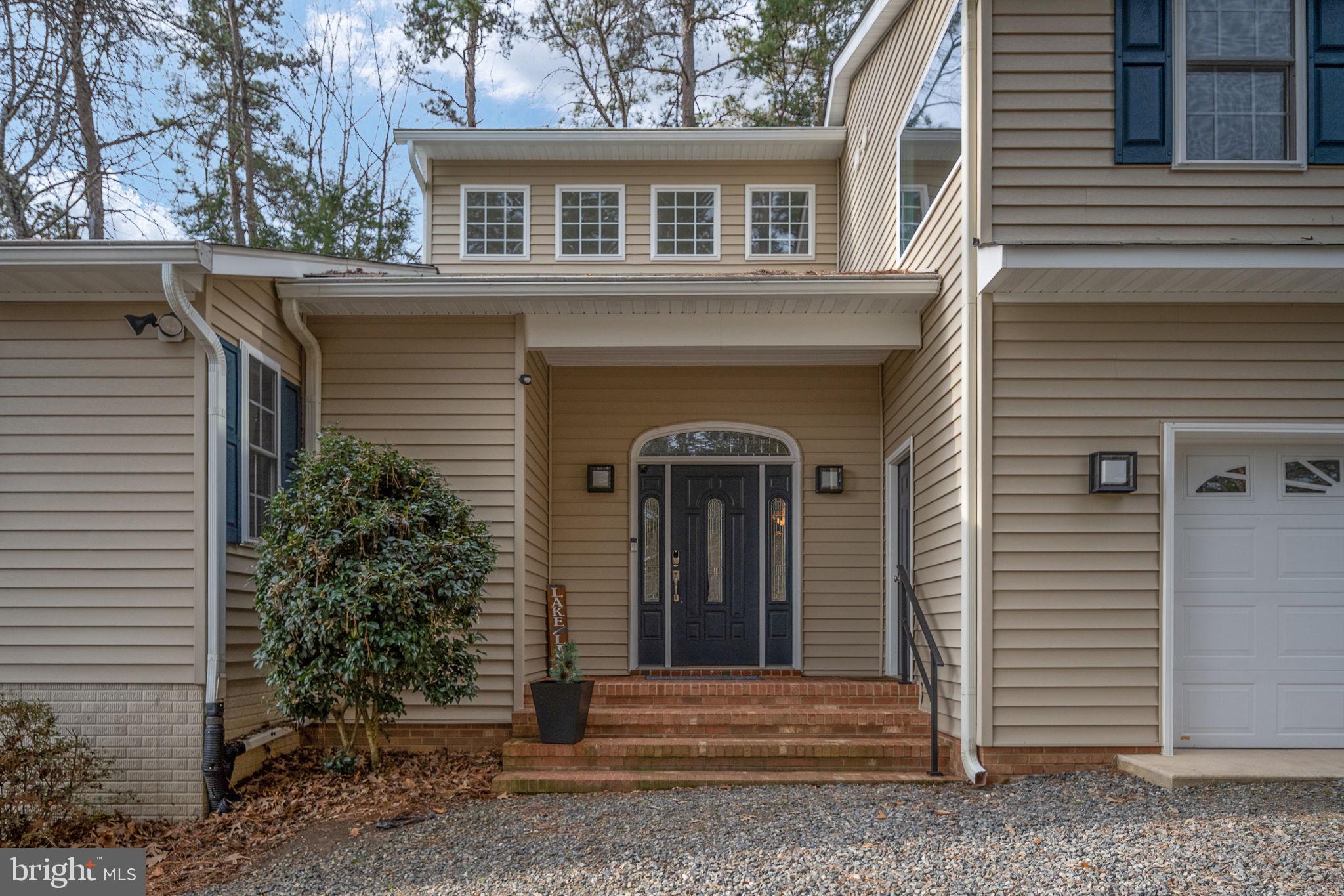 LAKE CAROLINE - Residential