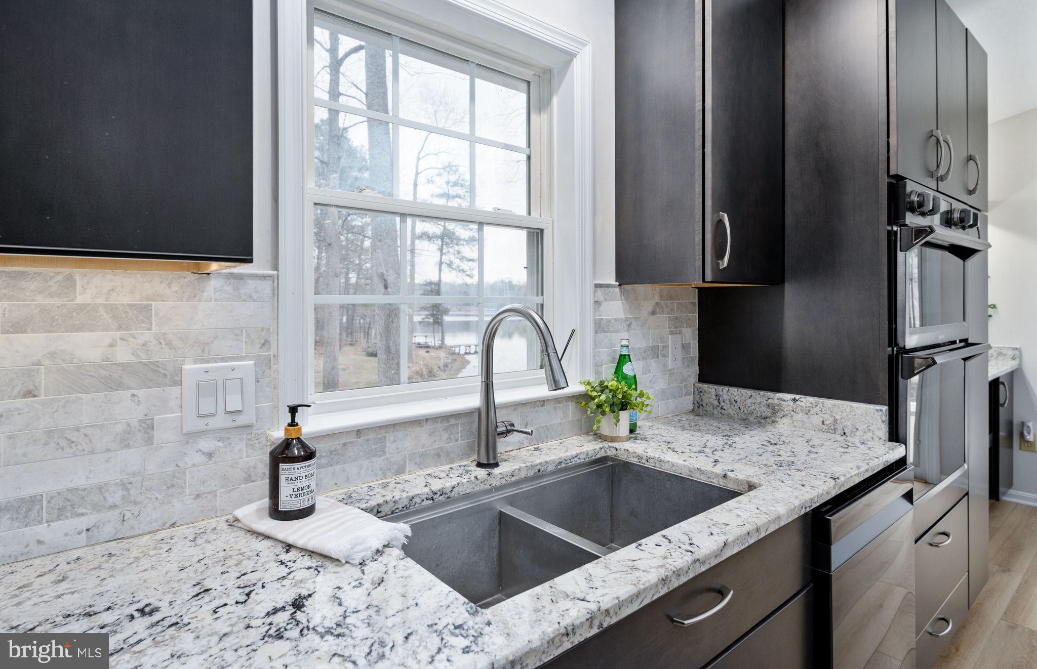 LAKE CAROLINE - Residential