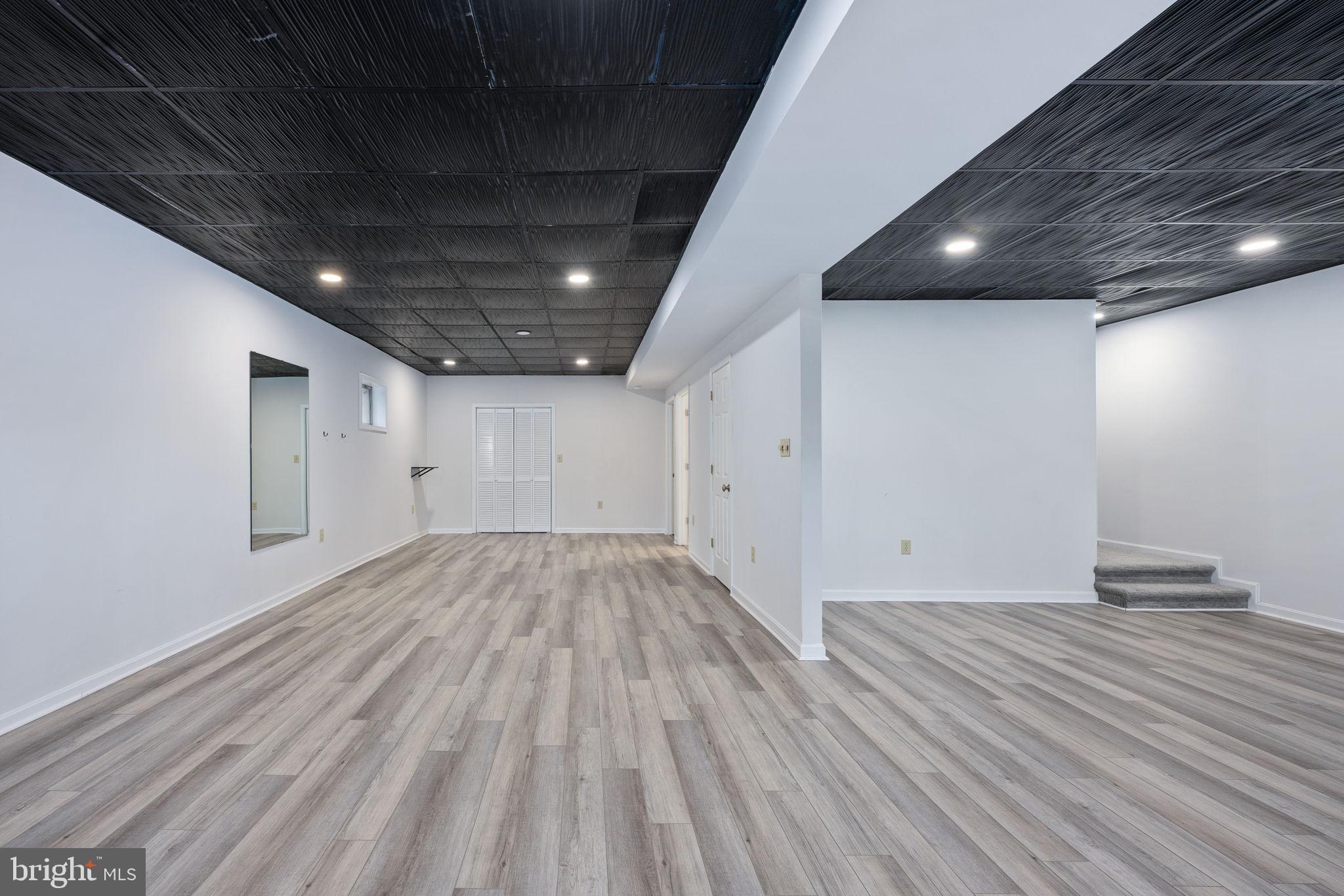 LAKE CAROLINE - Residential