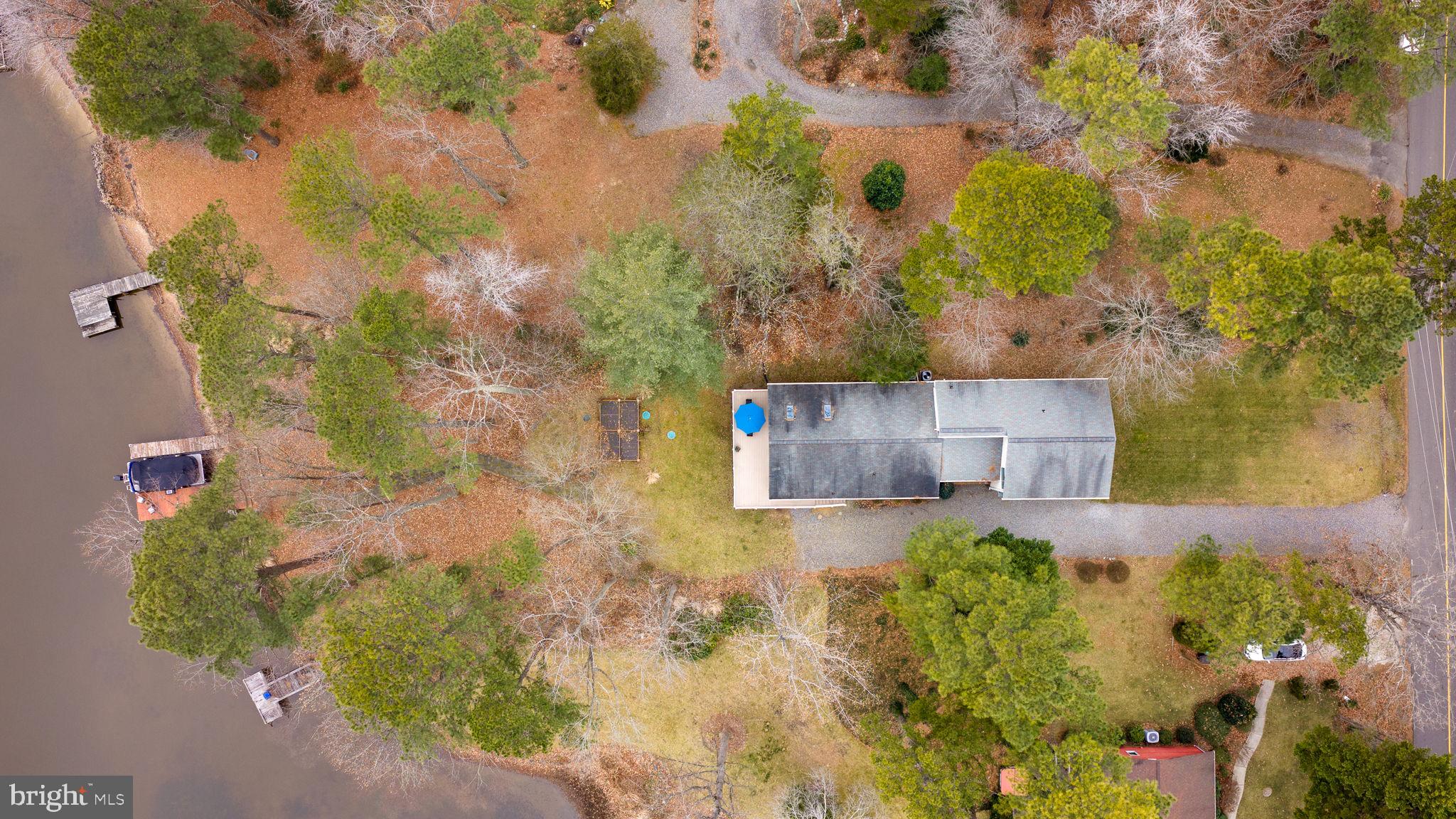 LAKE CAROLINE - Residential