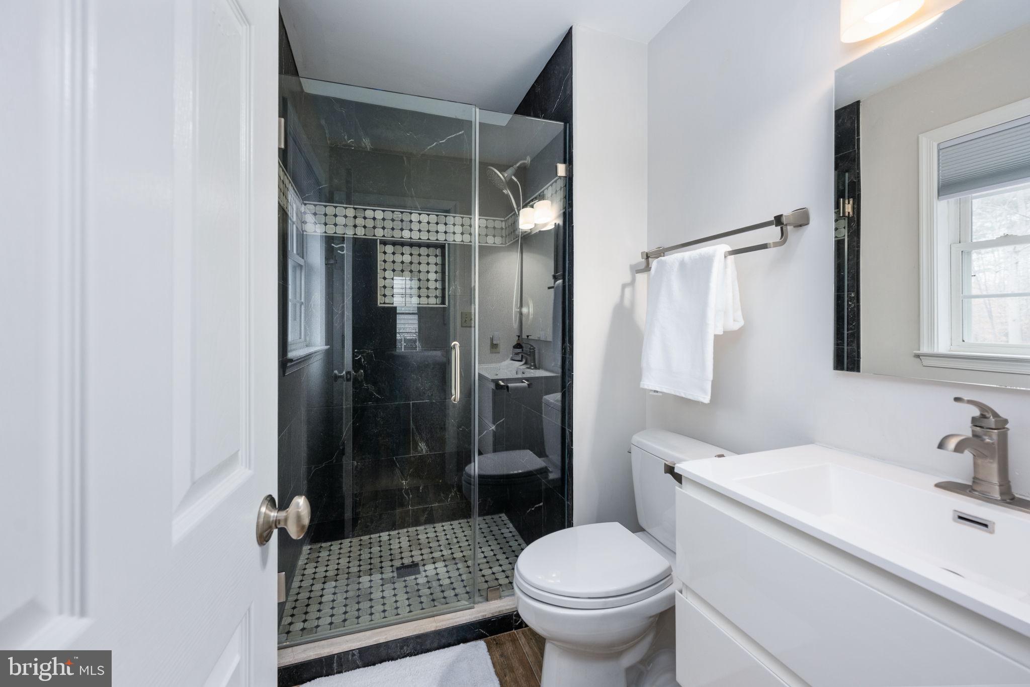 LAKE CAROLINE - Residential