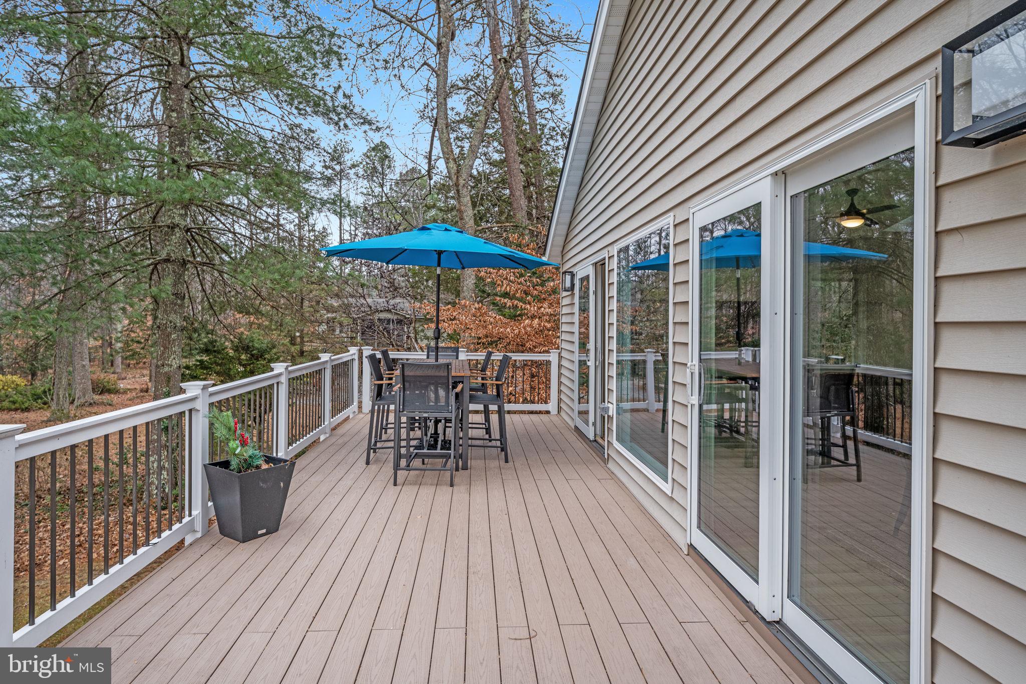 LAKE CAROLINE - Residential