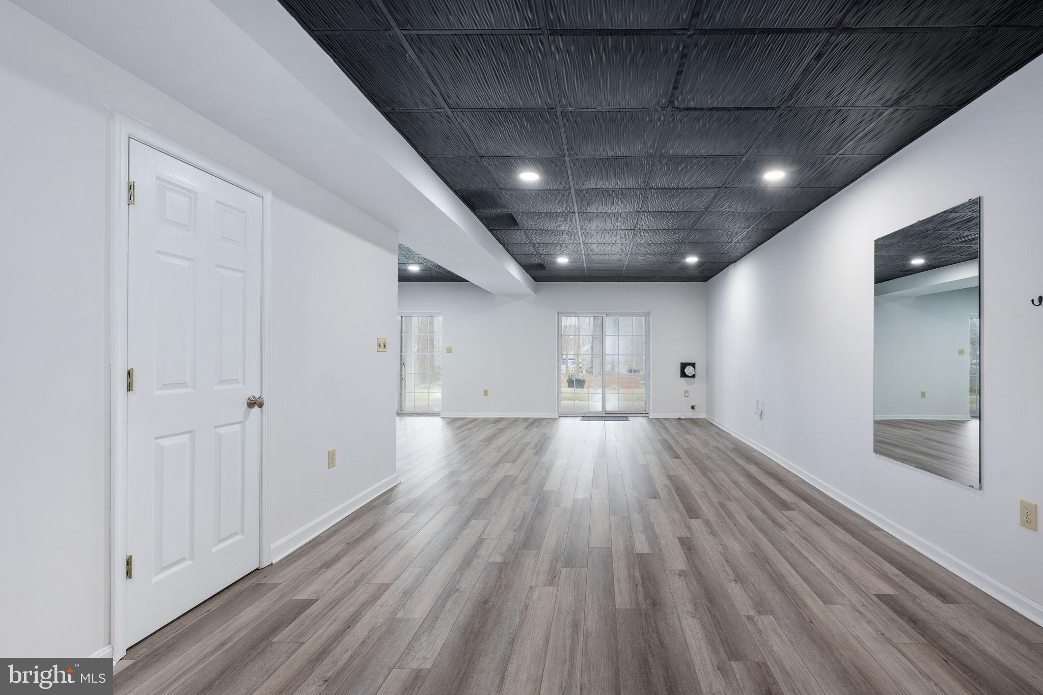 LAKE CAROLINE - Residential