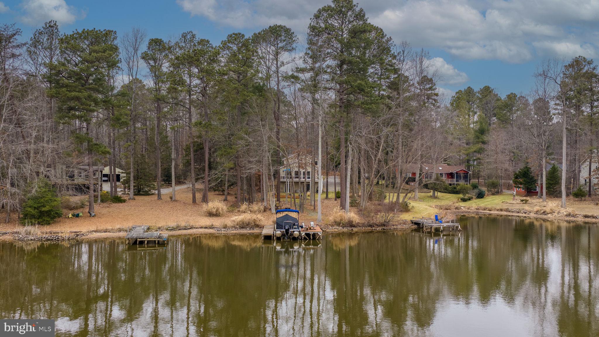 LAKE CAROLINE - Residential