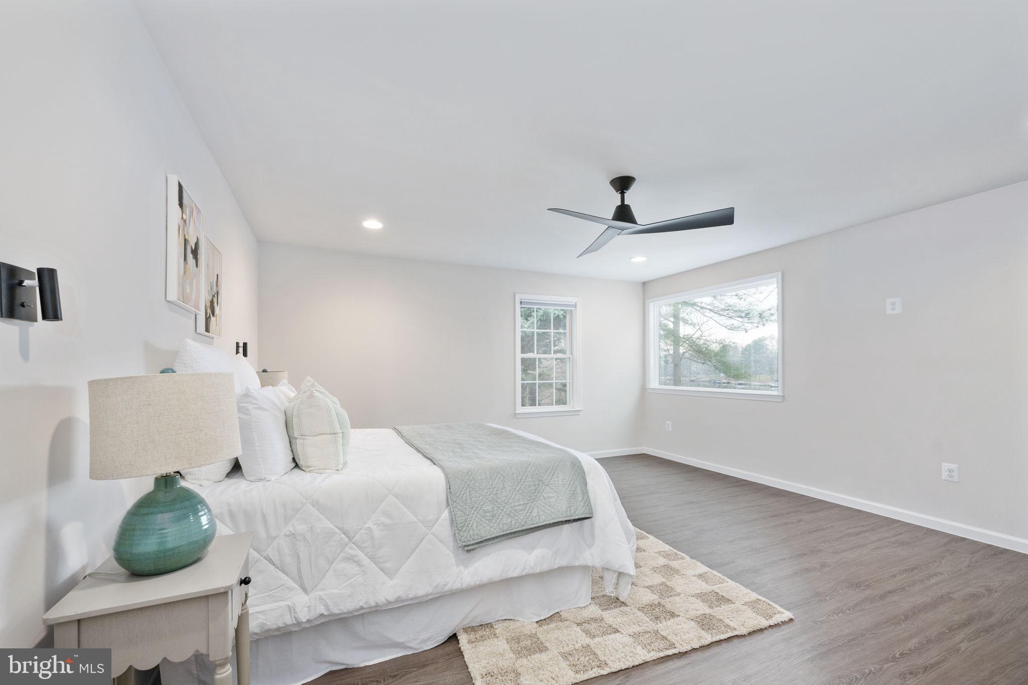 LAKE CAROLINE - Residential