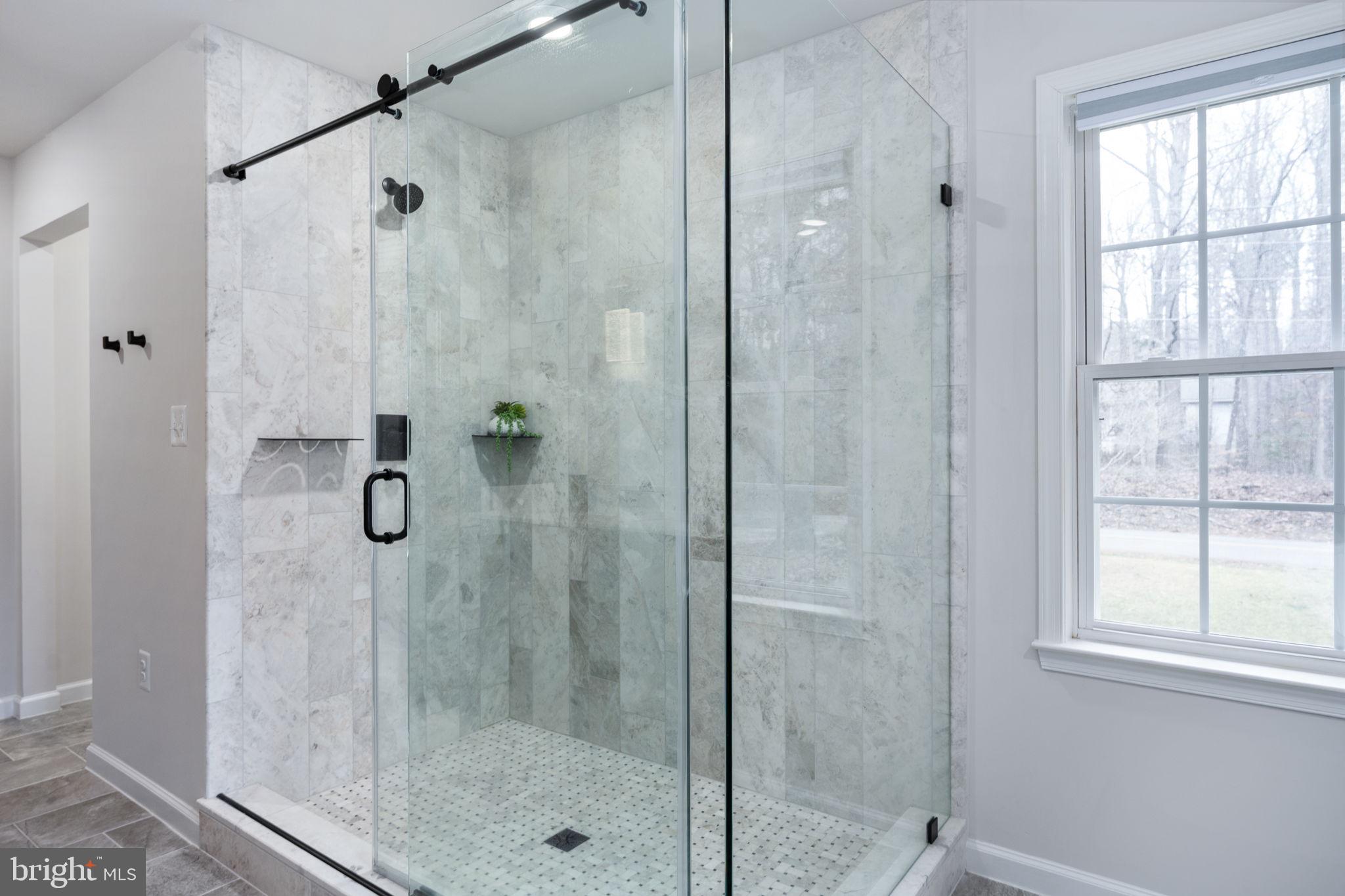 LAKE CAROLINE - Residential