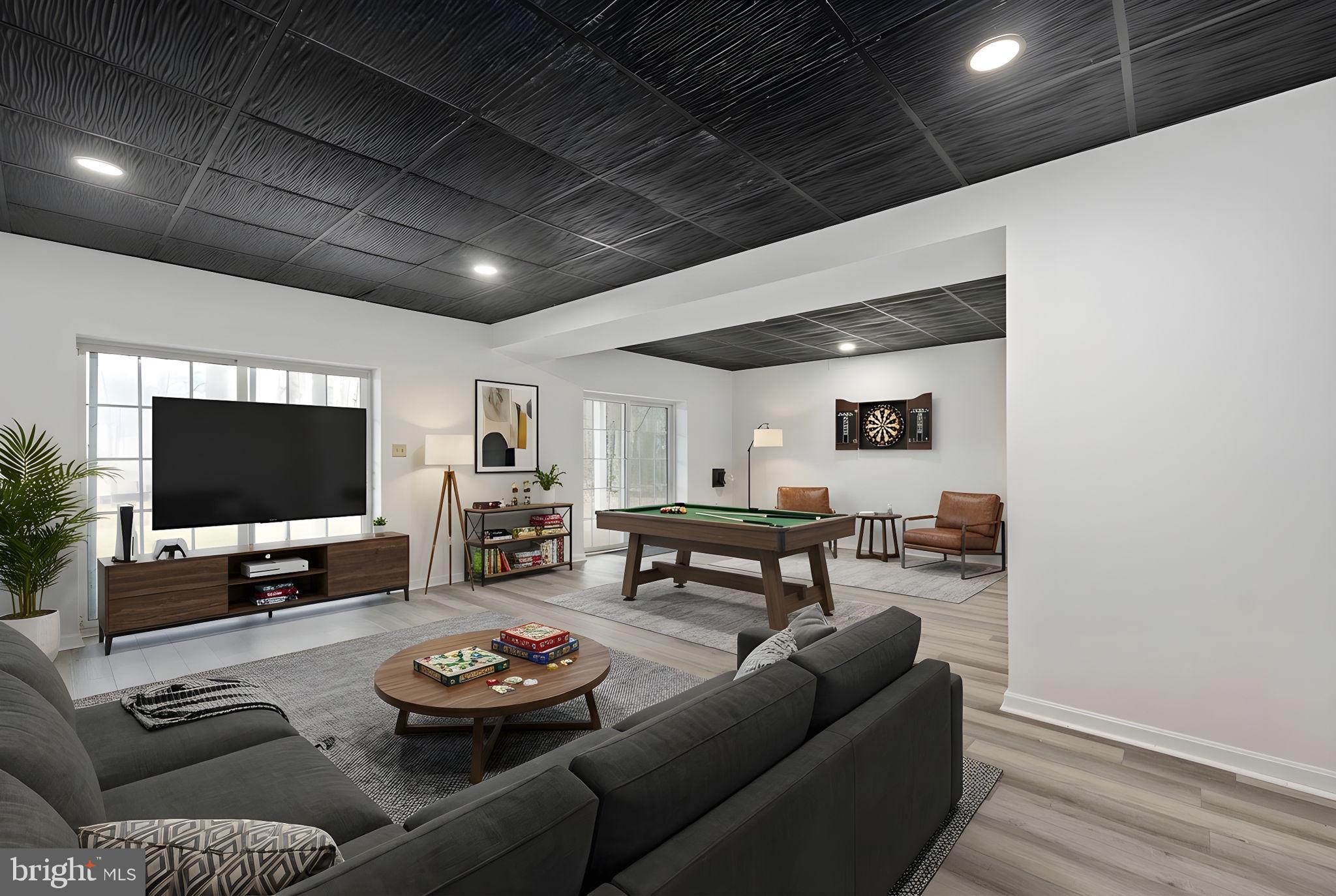 LAKE CAROLINE - Residential