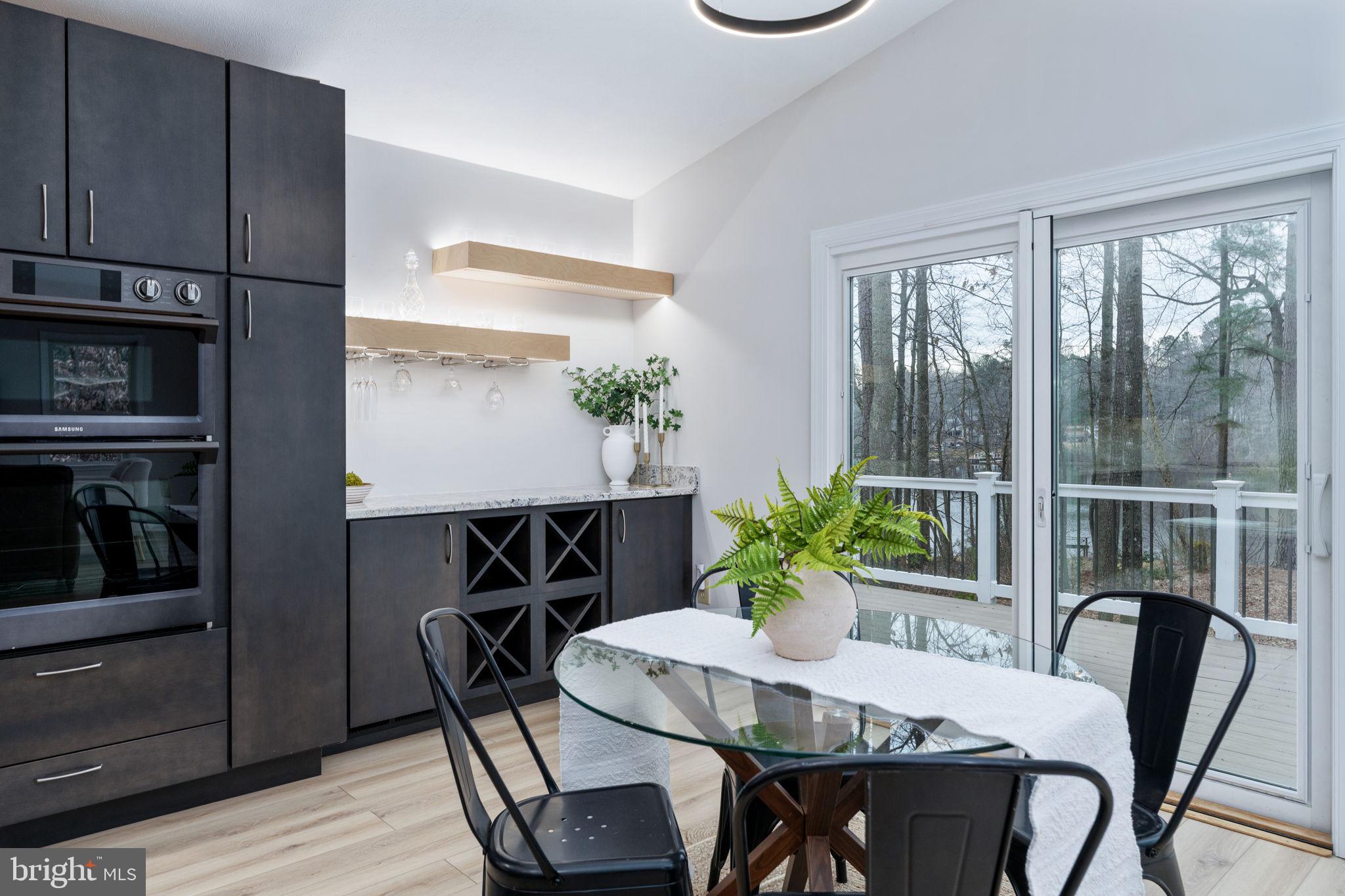 LAKE CAROLINE - Residential