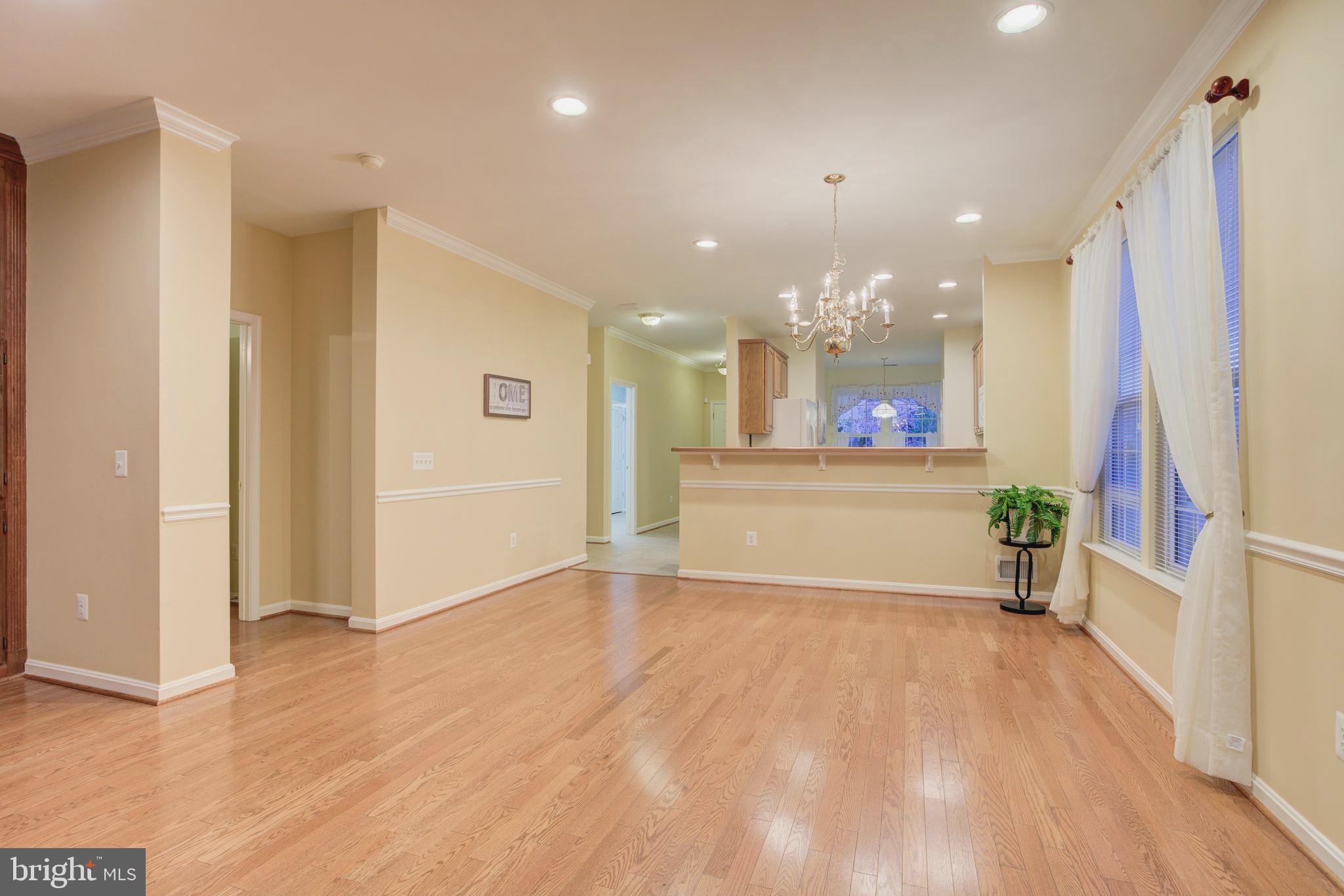 FOUR SEASONS IN HISTORIC VIRGINIA - Residential