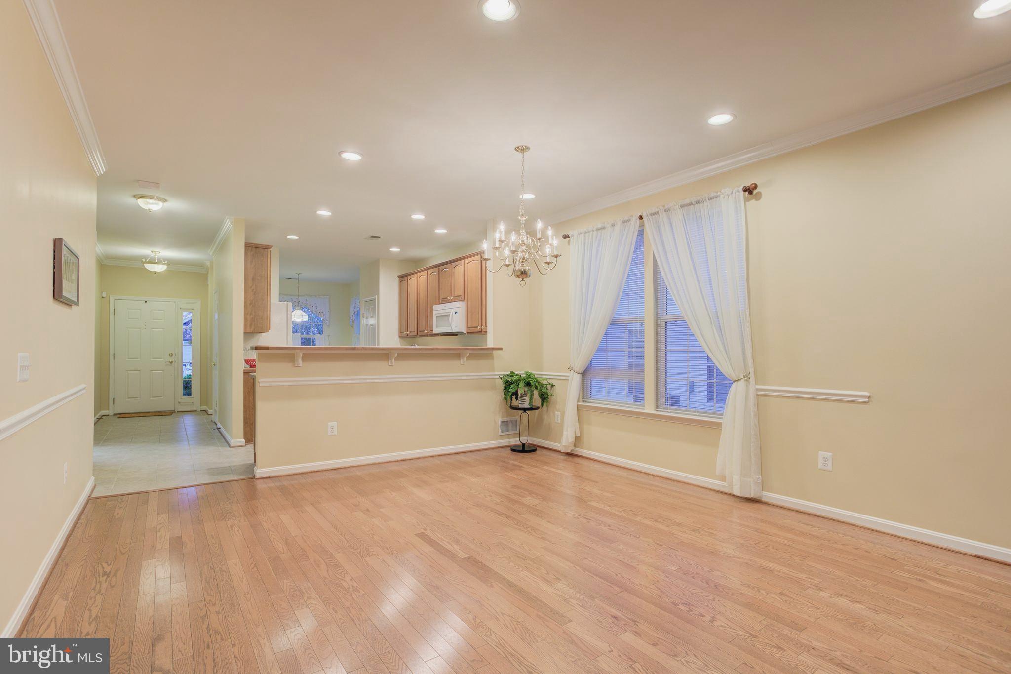 FOUR SEASONS IN HISTORIC VIRGINIA - Residential