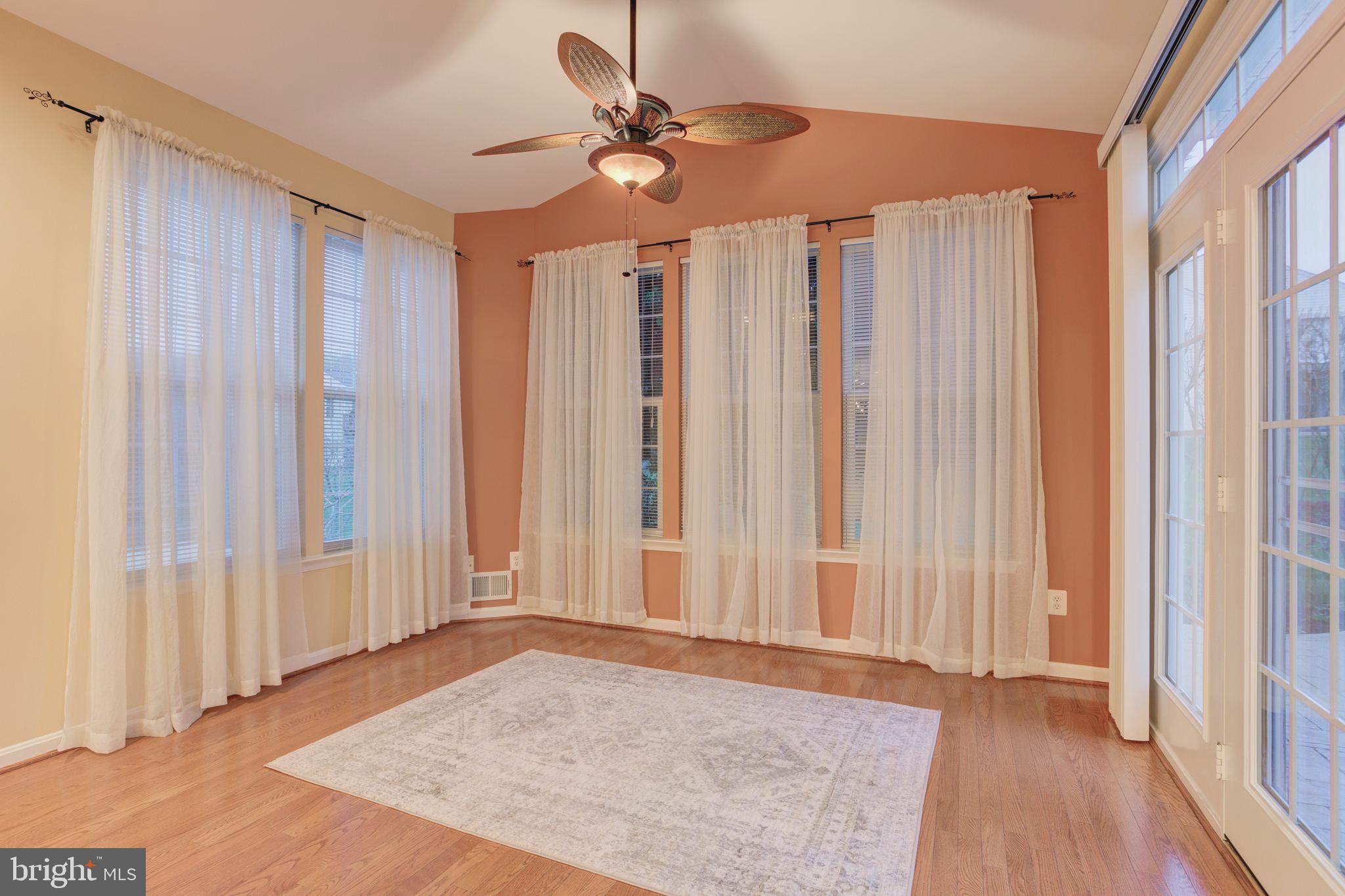 FOUR SEASONS IN HISTORIC VIRGINIA - Residential