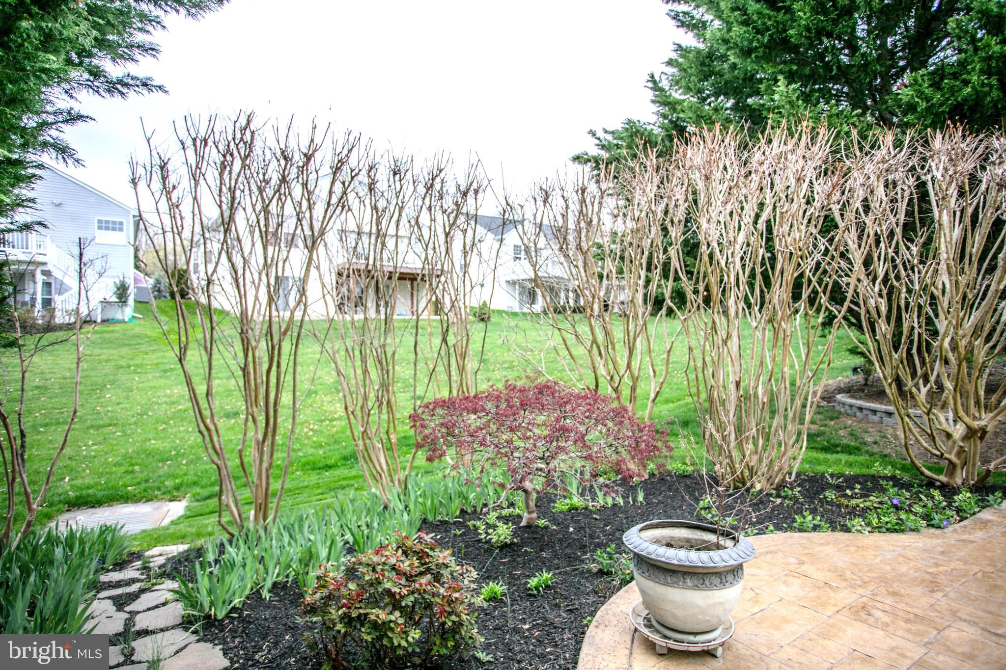 FOUR SEASONS IN HISTORIC VIRGINIA - Residential