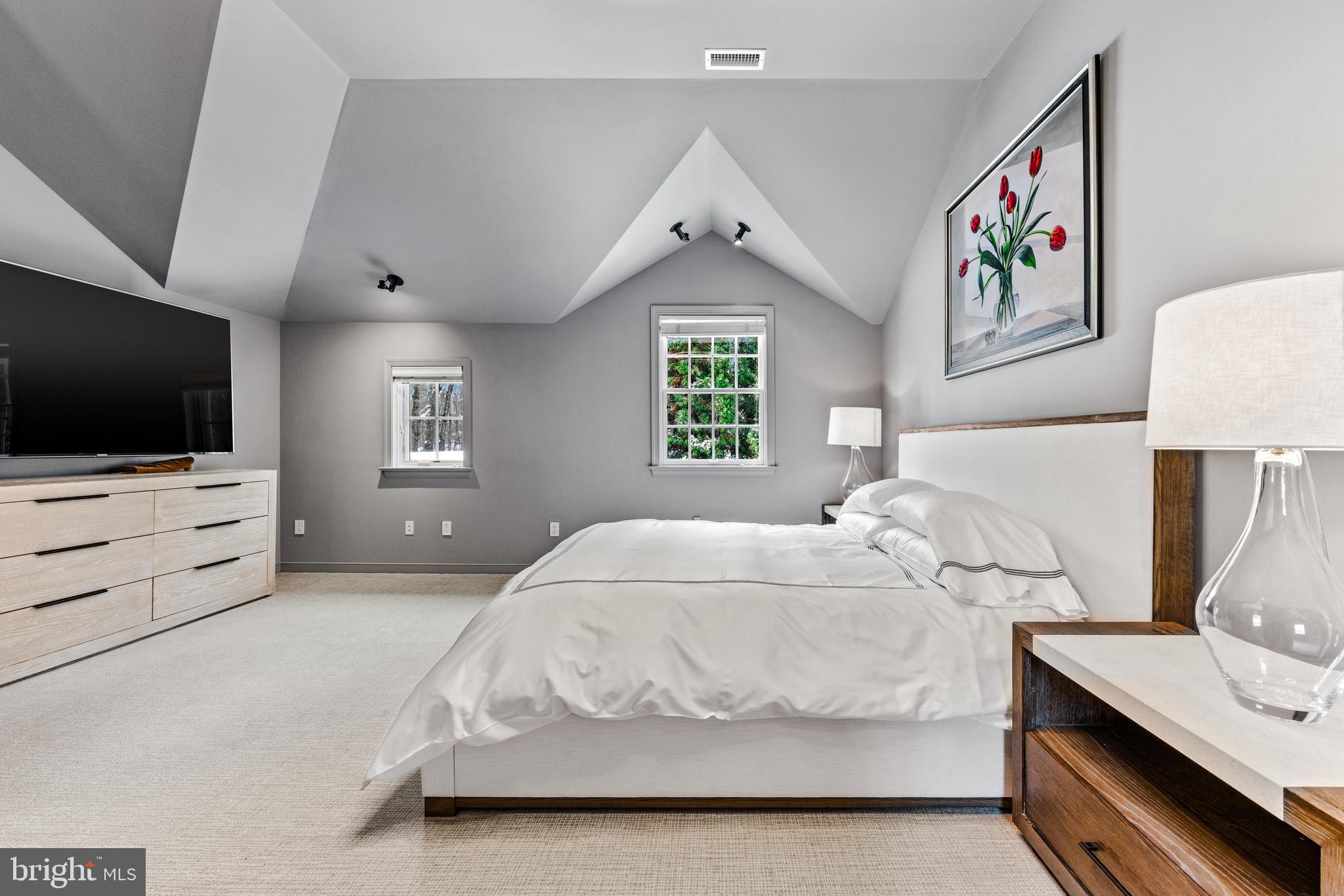 CAVES VALLEY - Residential