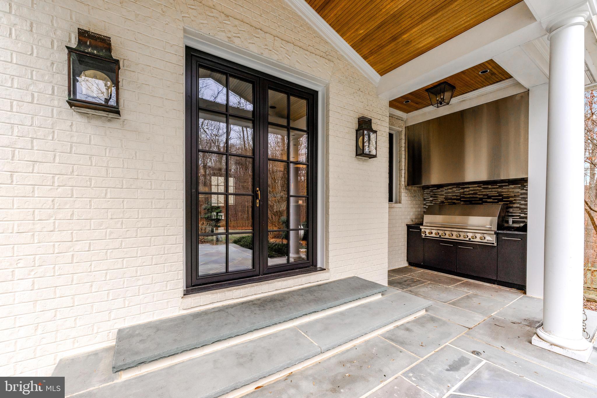 CAVES VALLEY - Residential