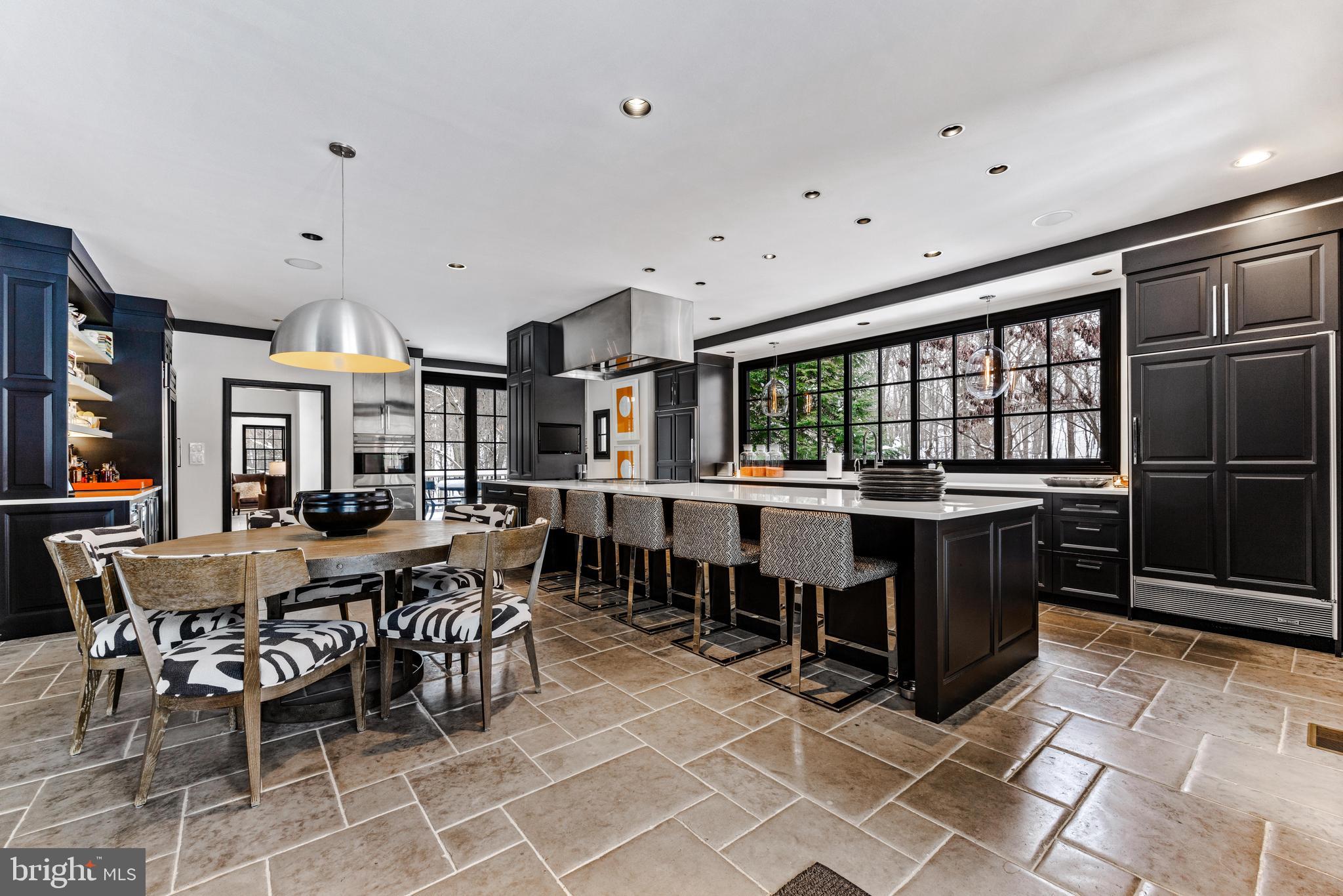 CAVES VALLEY - Residential