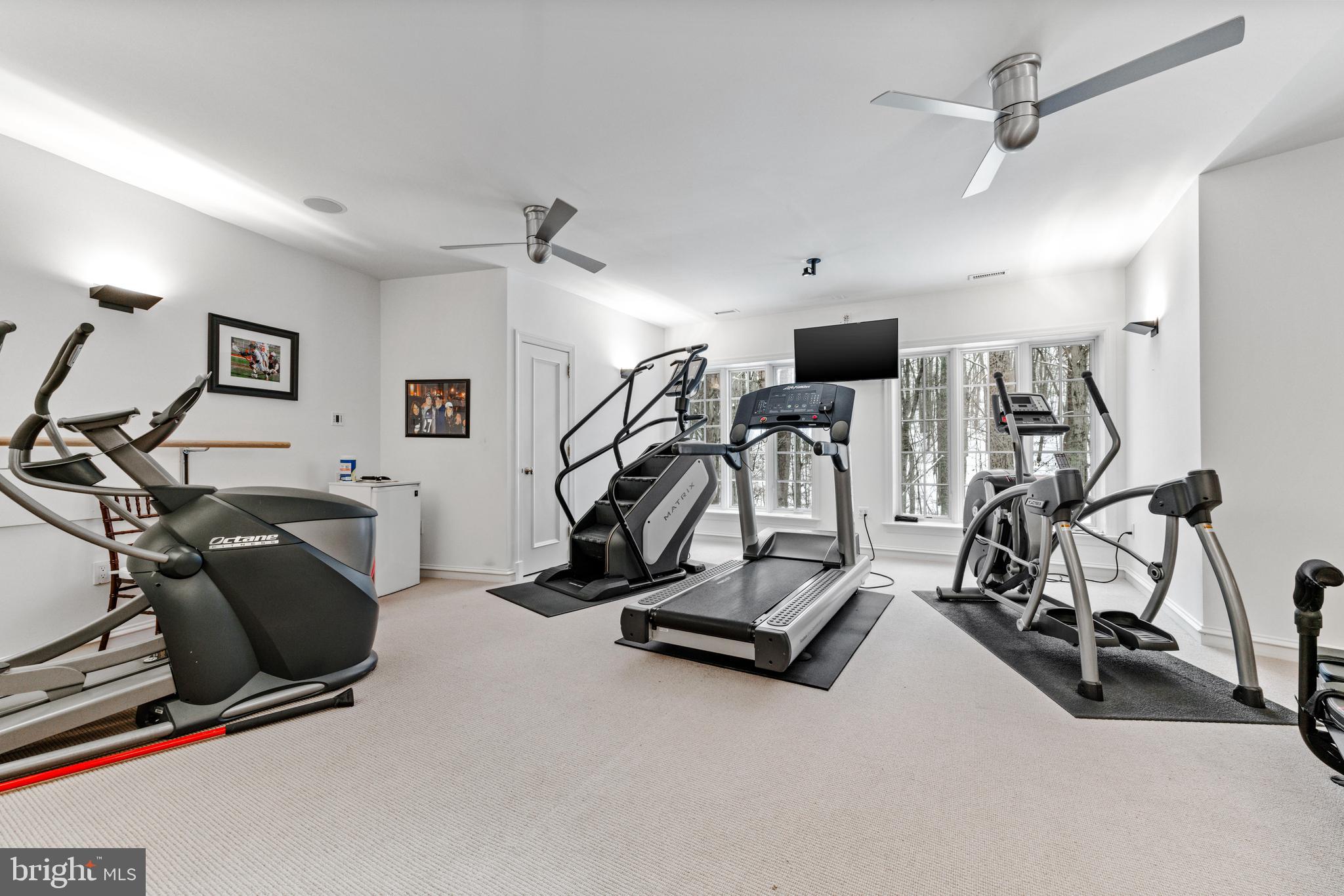 CAVES VALLEY - Residential