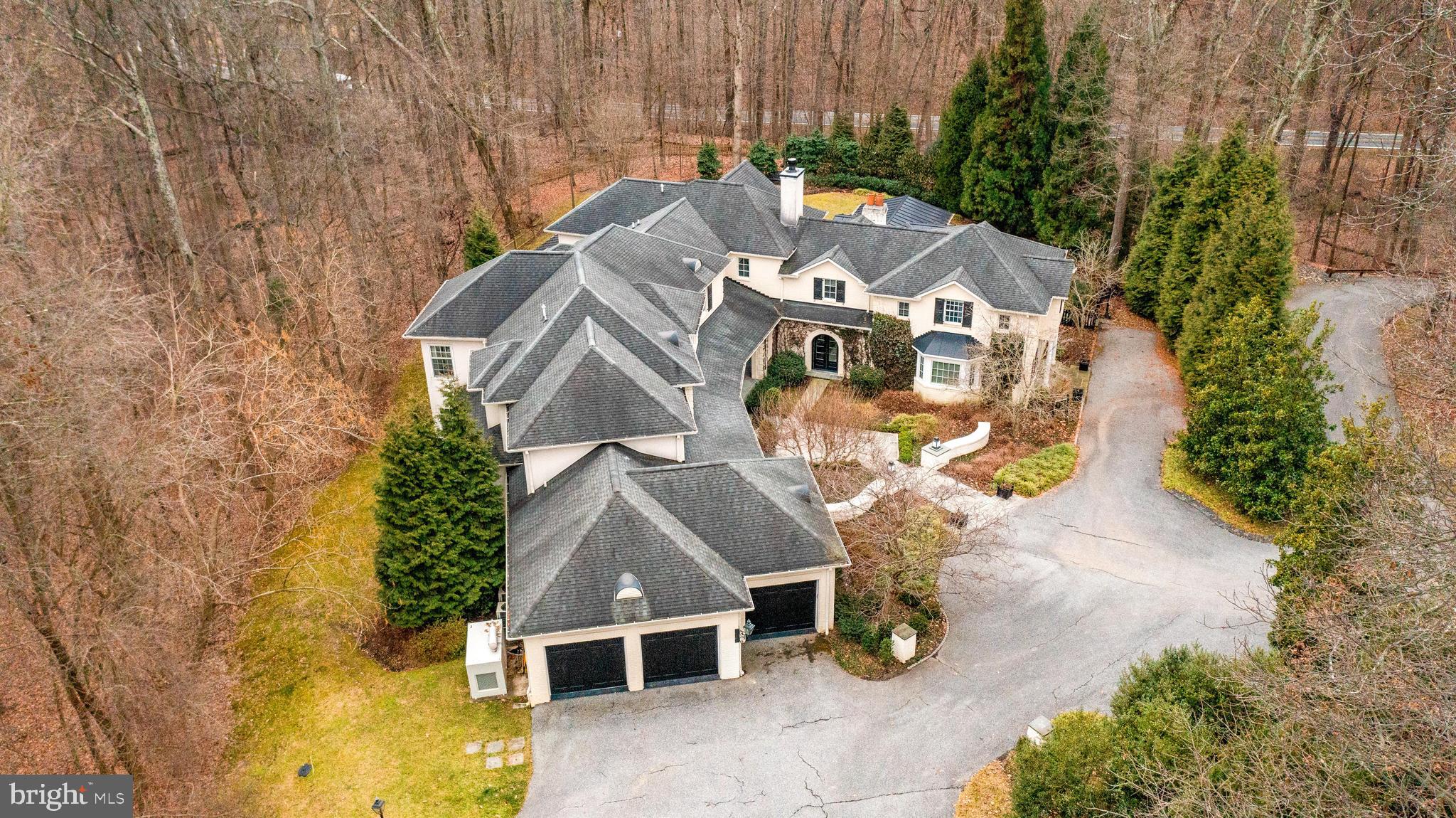 CAVES VALLEY - Residential