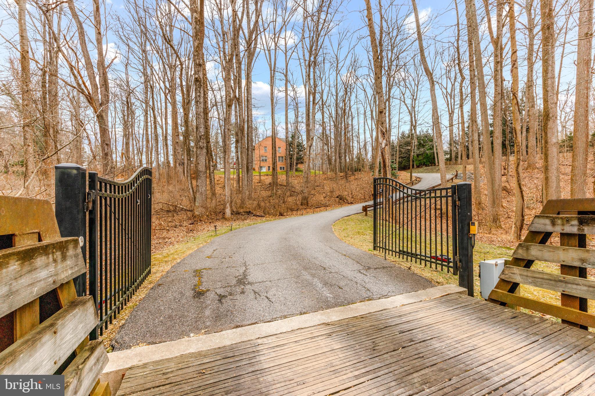 CAVES VALLEY - Residential