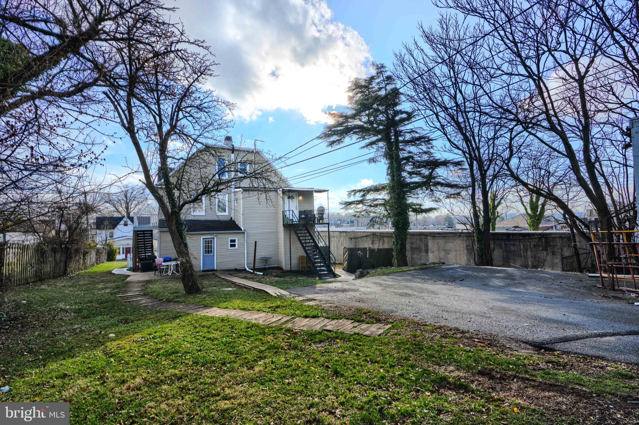 HAMILTON HEIGHTS - Residential Lease