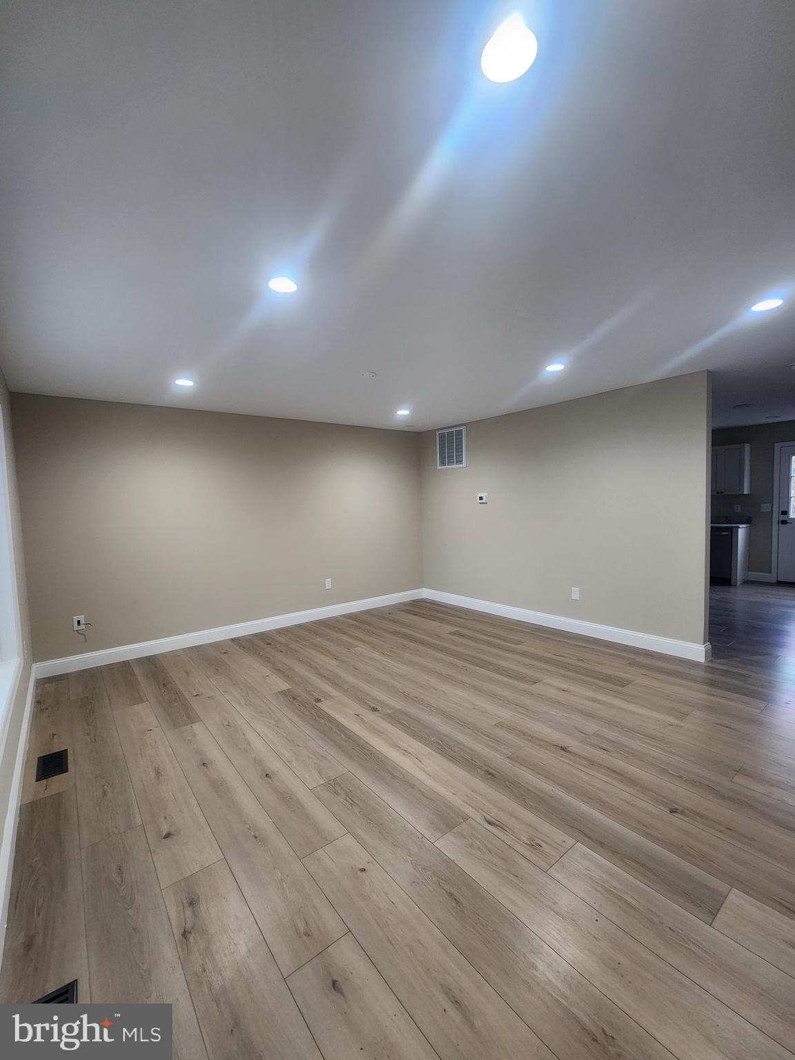 BROOKLAND HEIGHTS - Residential Lease