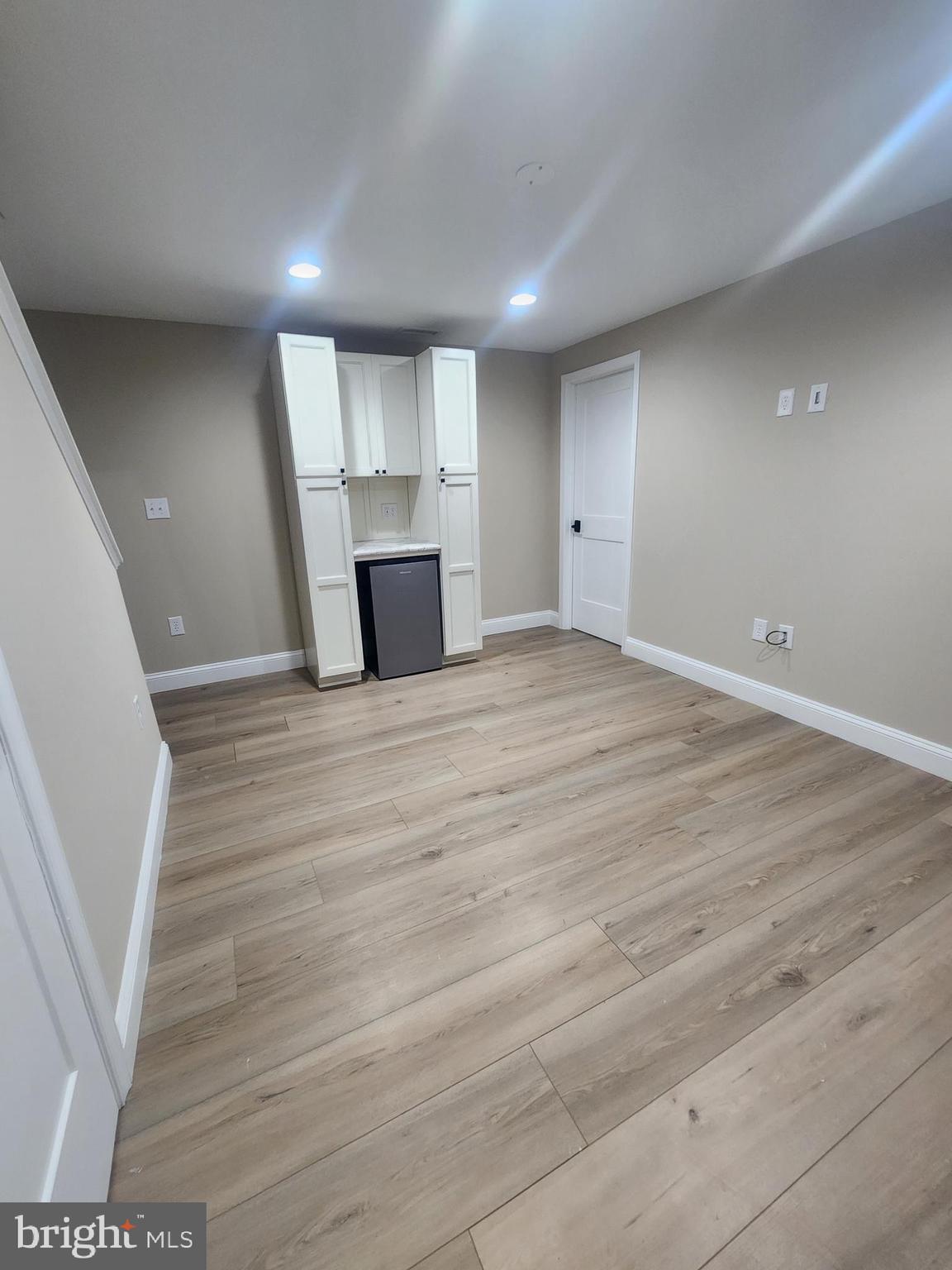 BROOKLAND HEIGHTS - Residential Lease