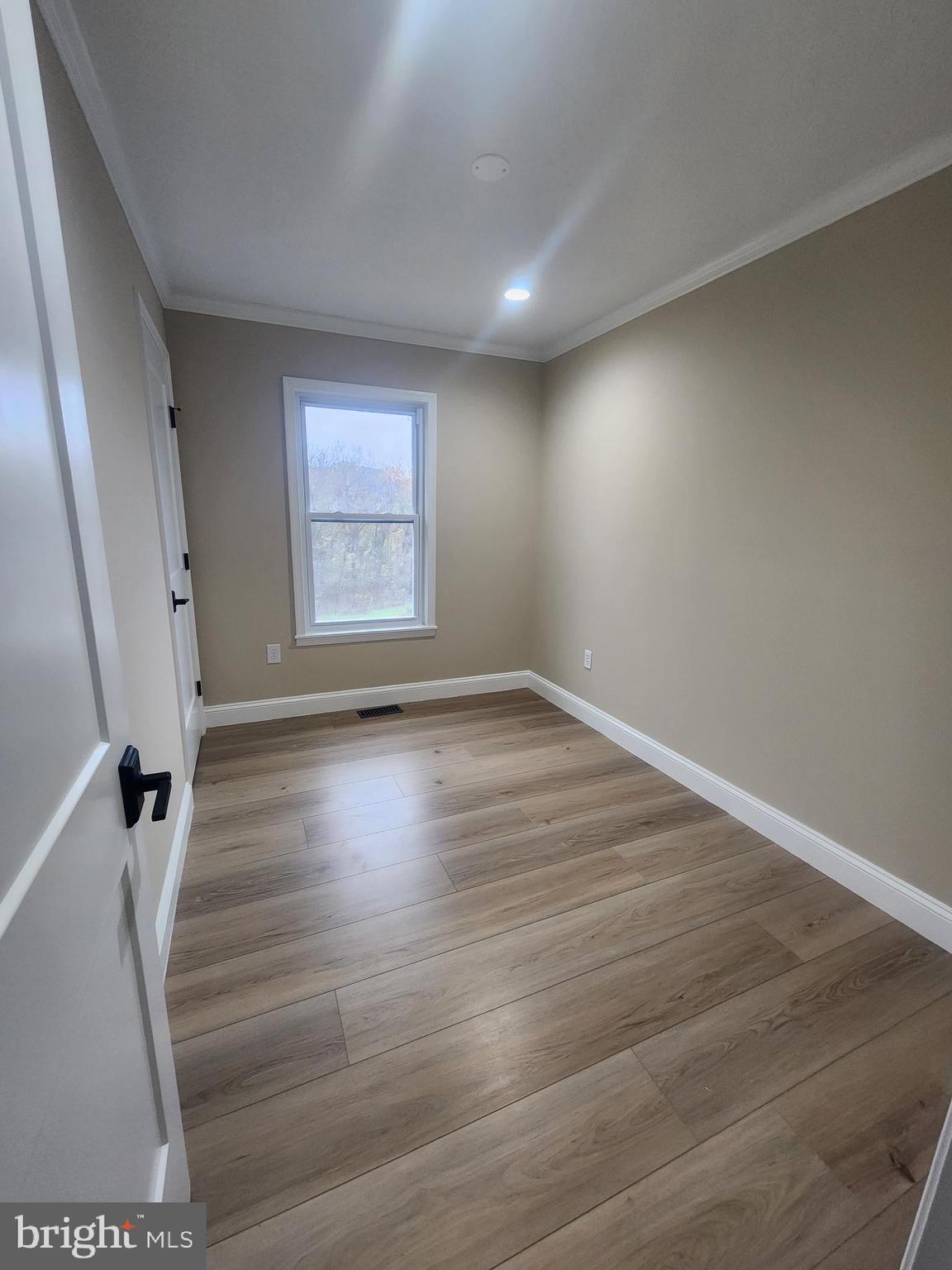 BROOKLAND HEIGHTS - Residential Lease