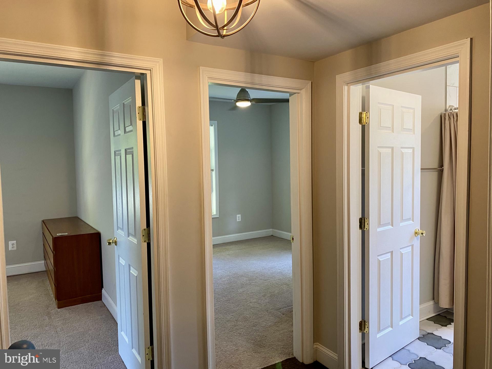 LAURAVILLE HISTORIC DISTRICT - Residential