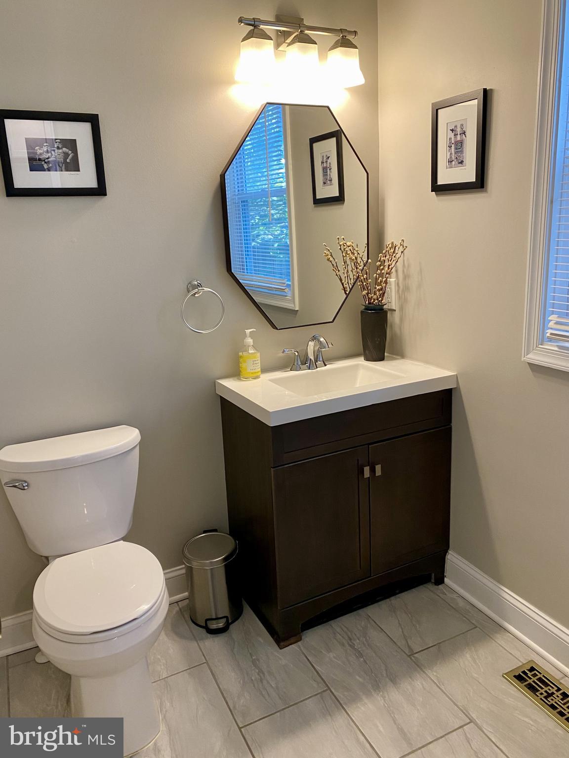 LAURAVILLE HISTORIC DISTRICT - Residential