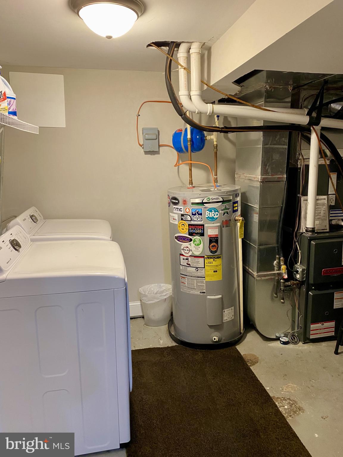 LAURAVILLE HISTORIC DISTRICT - Residential