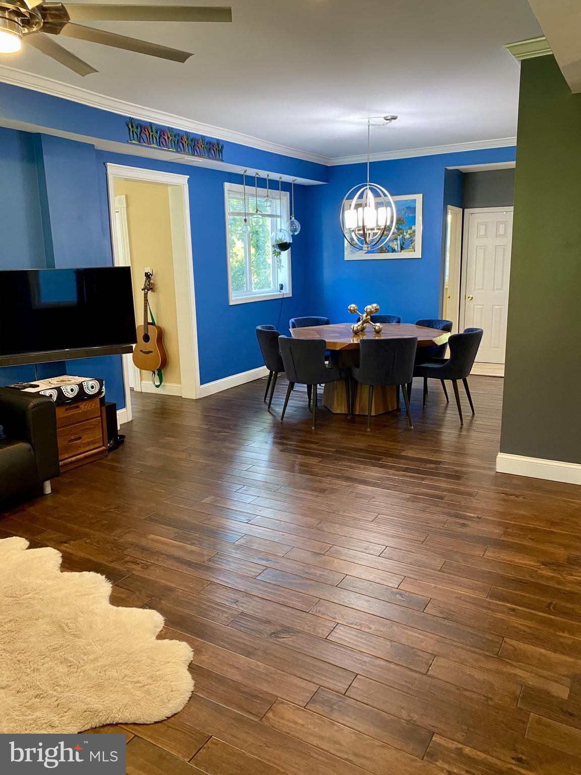 LAURAVILLE HISTORIC DISTRICT - Residential