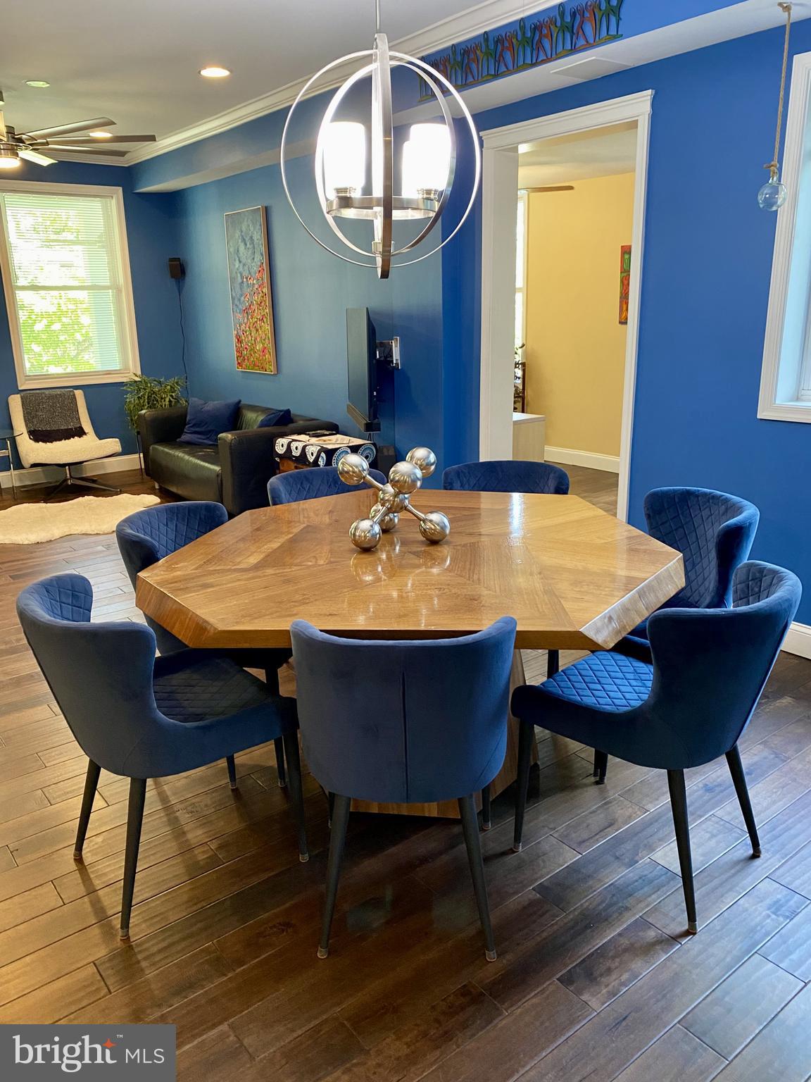 LAURAVILLE HISTORIC DISTRICT - Residential