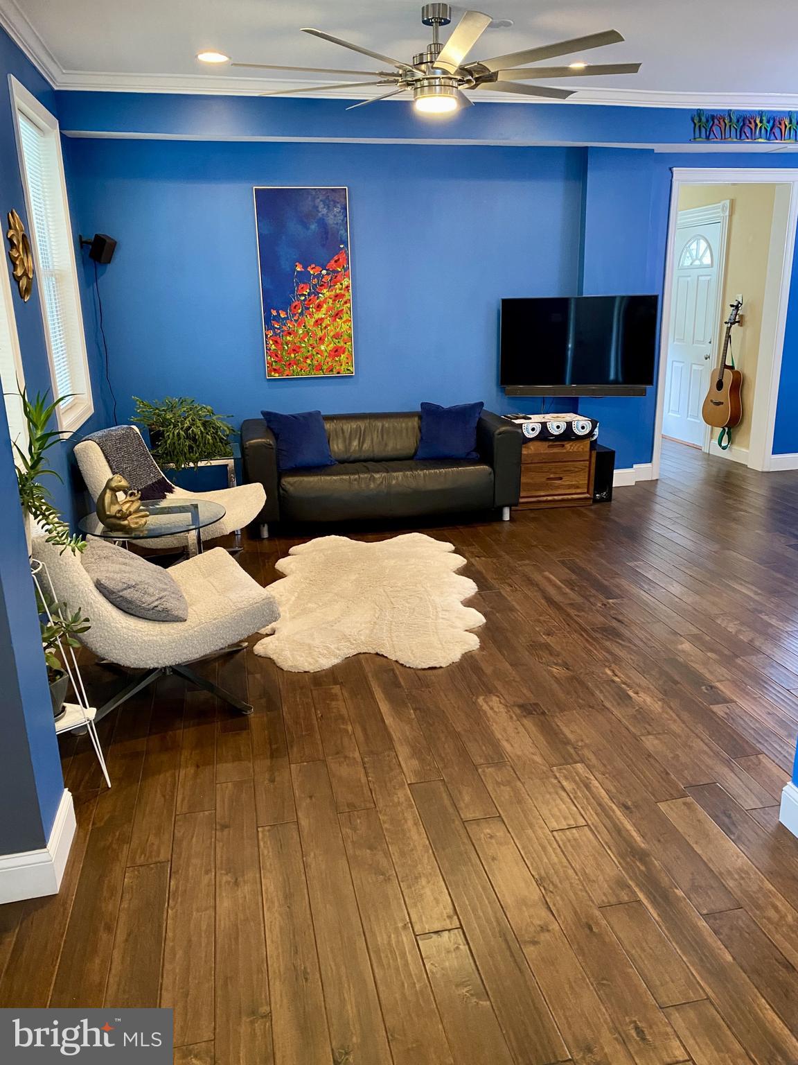 LAURAVILLE HISTORIC DISTRICT - Residential