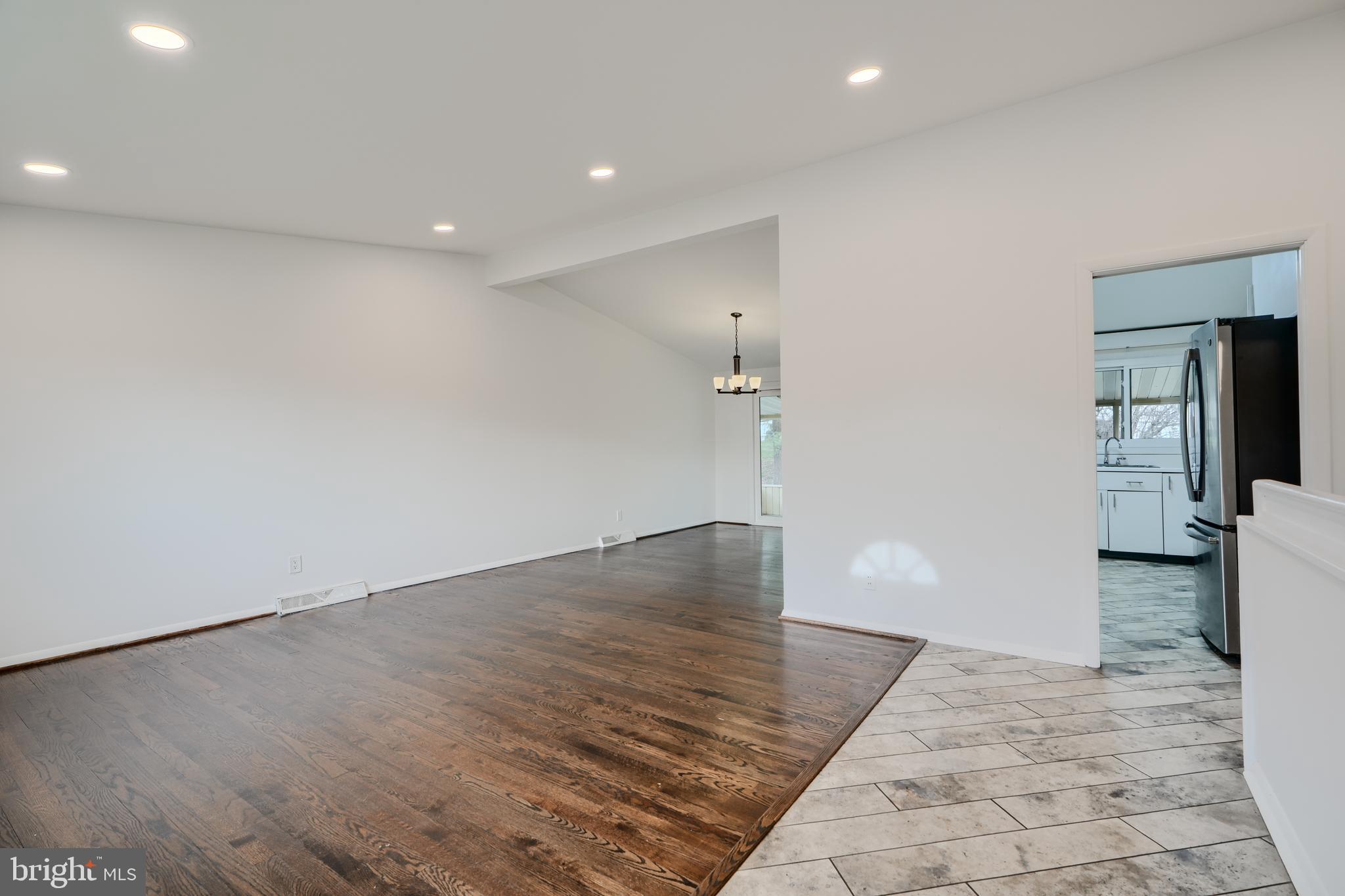 SCOTTS HILL - Residential