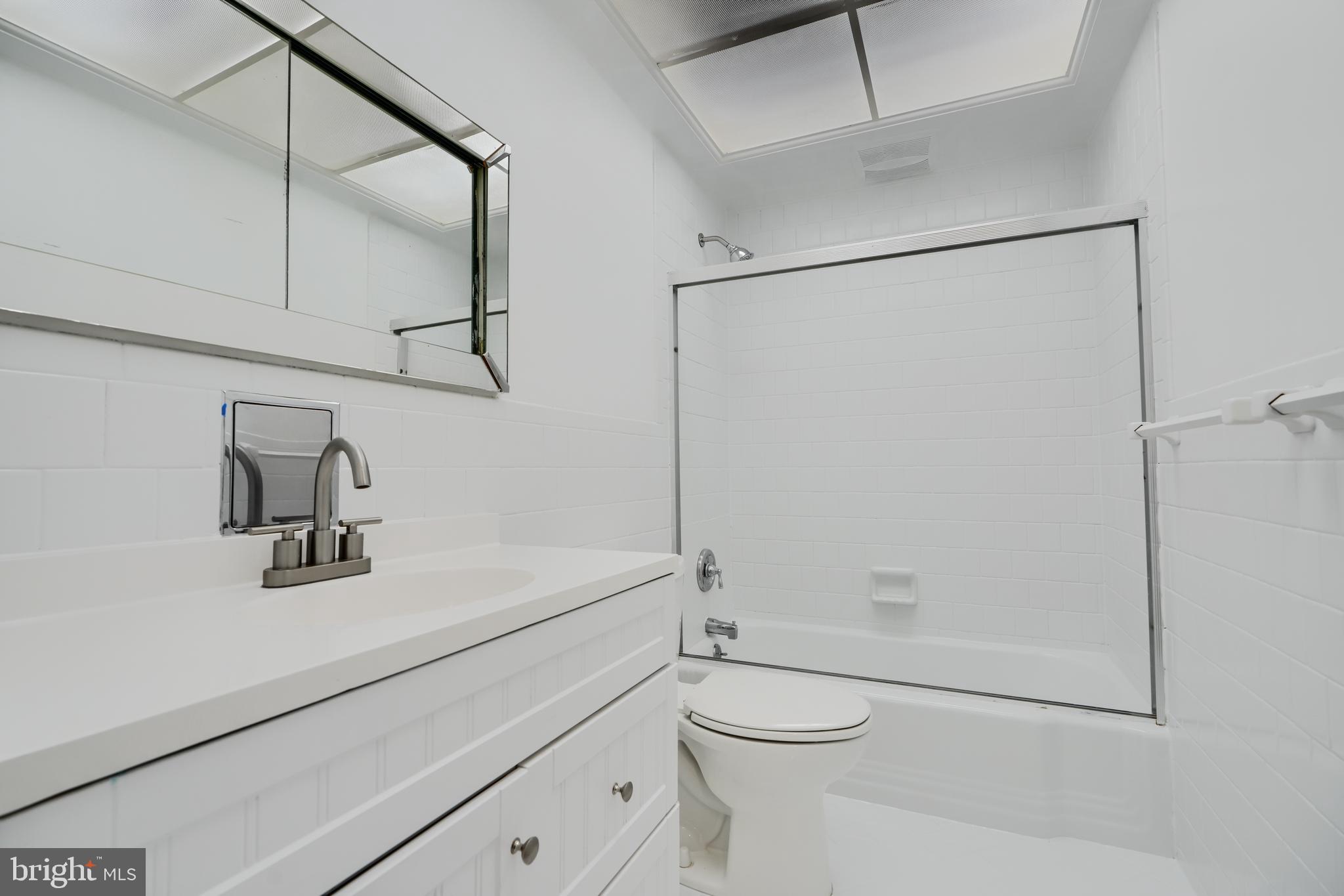 SCOTTS HILL - Residential