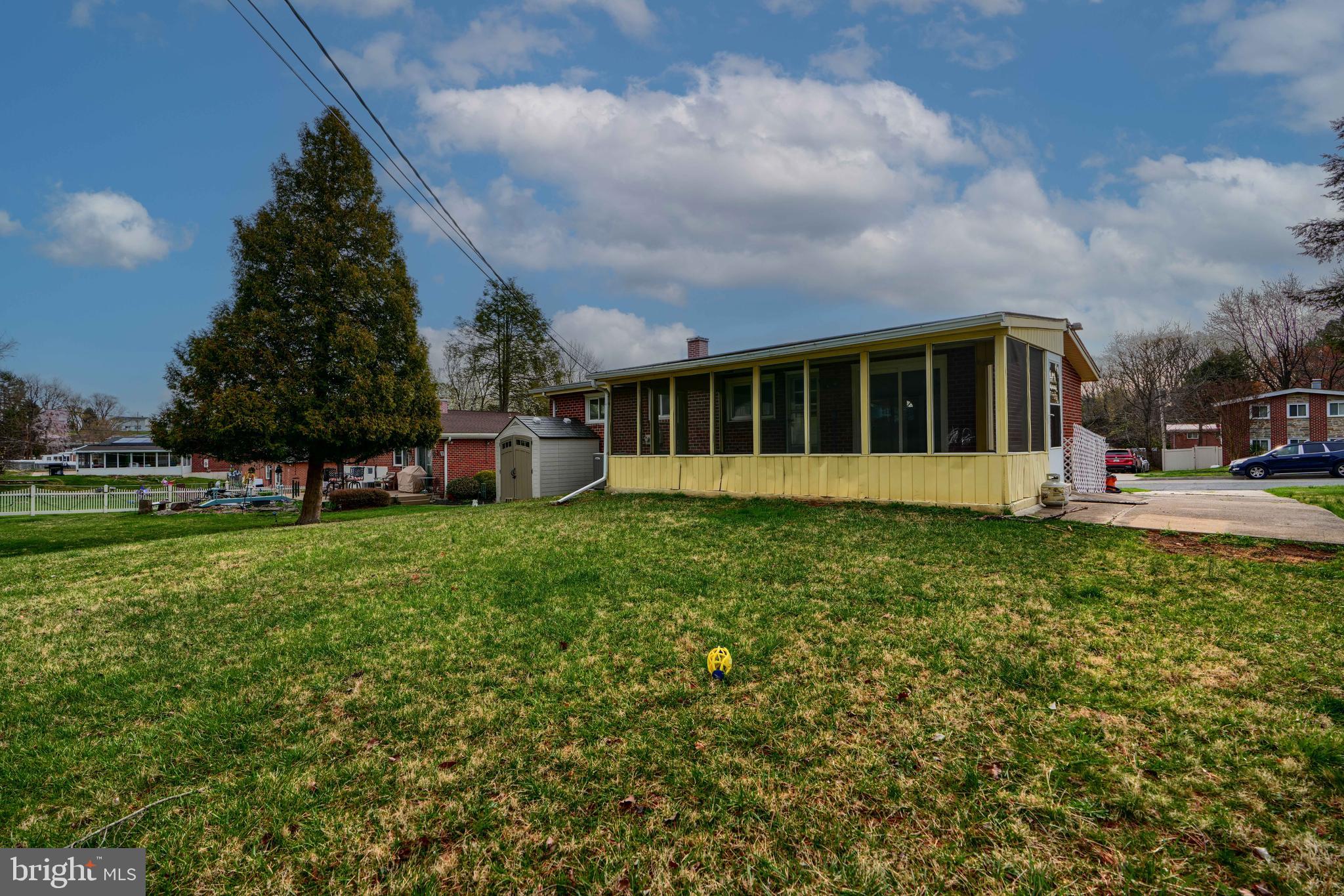 SCOTTS HILL - Residential