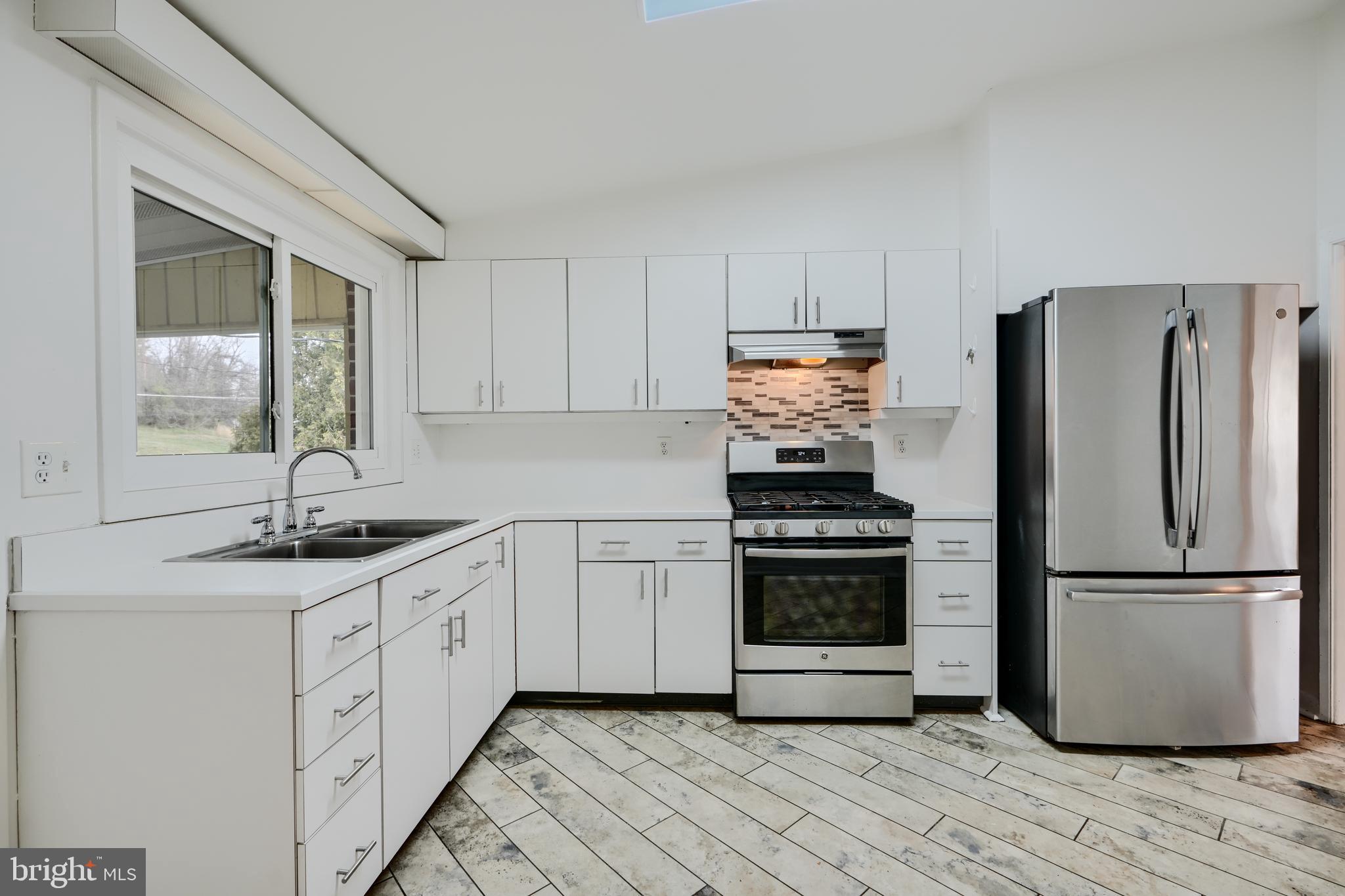 SCOTTS HILL - Residential