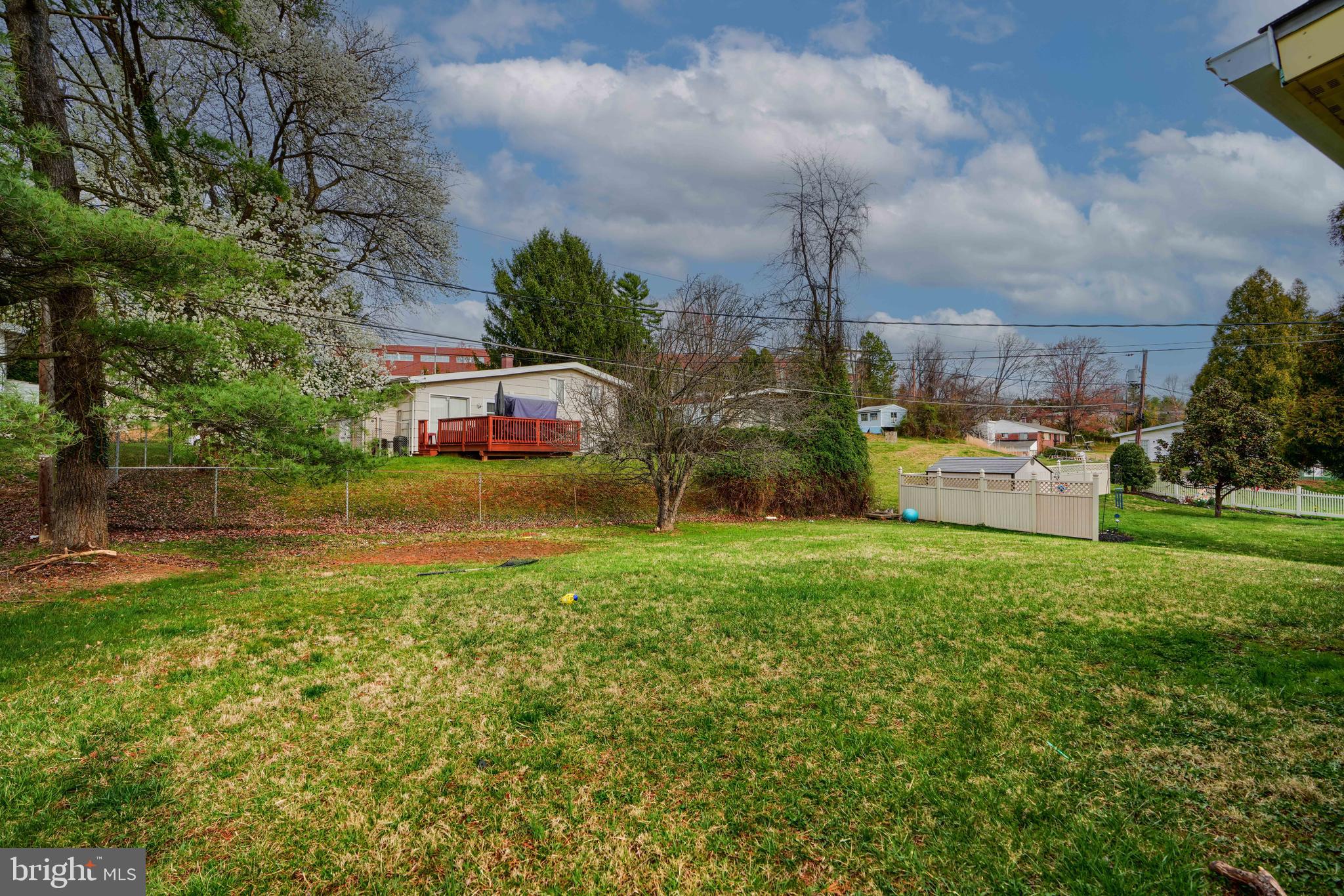 SCOTTS HILL - Residential