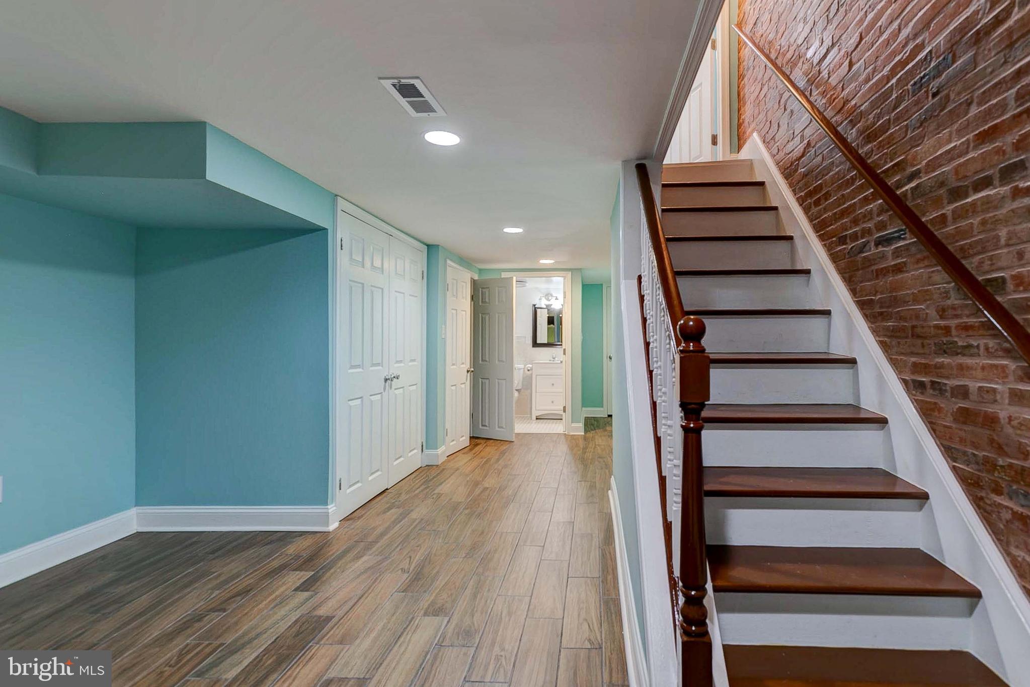 HIGHLANDTOWN - Residential