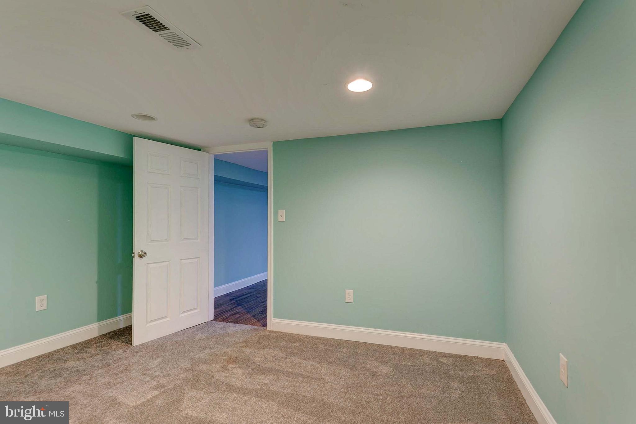 HIGHLANDTOWN - Residential