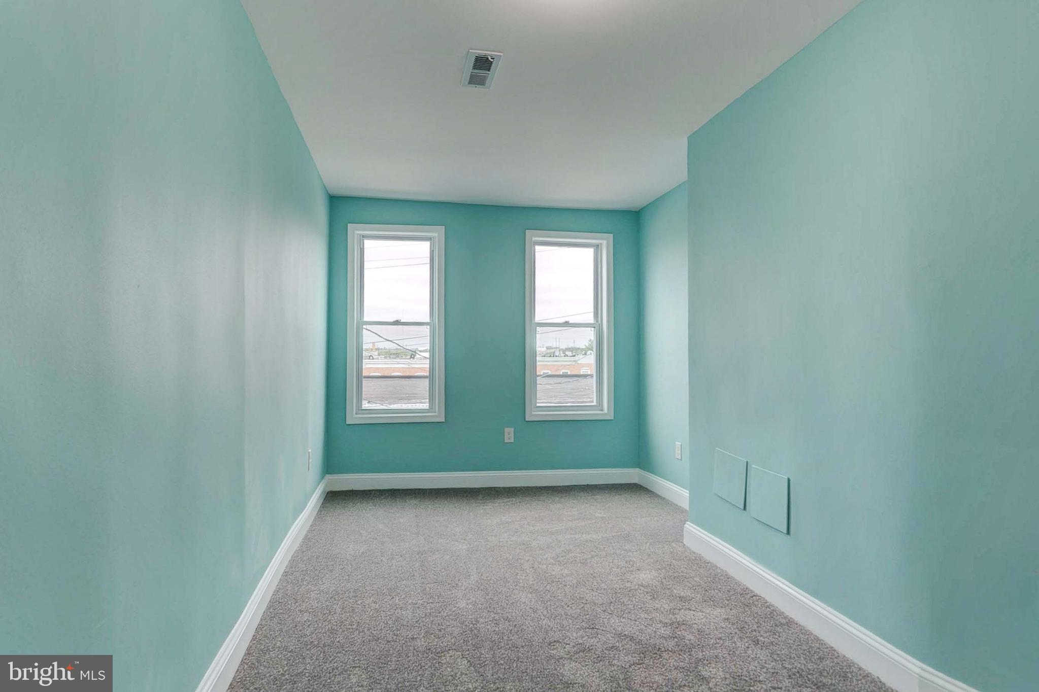 HIGHLANDTOWN - Residential