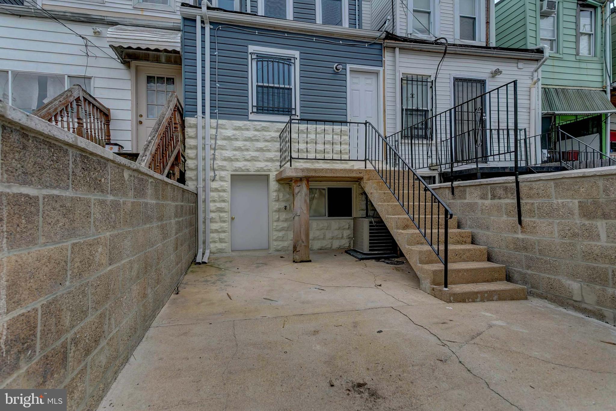 HIGHLANDTOWN - Residential